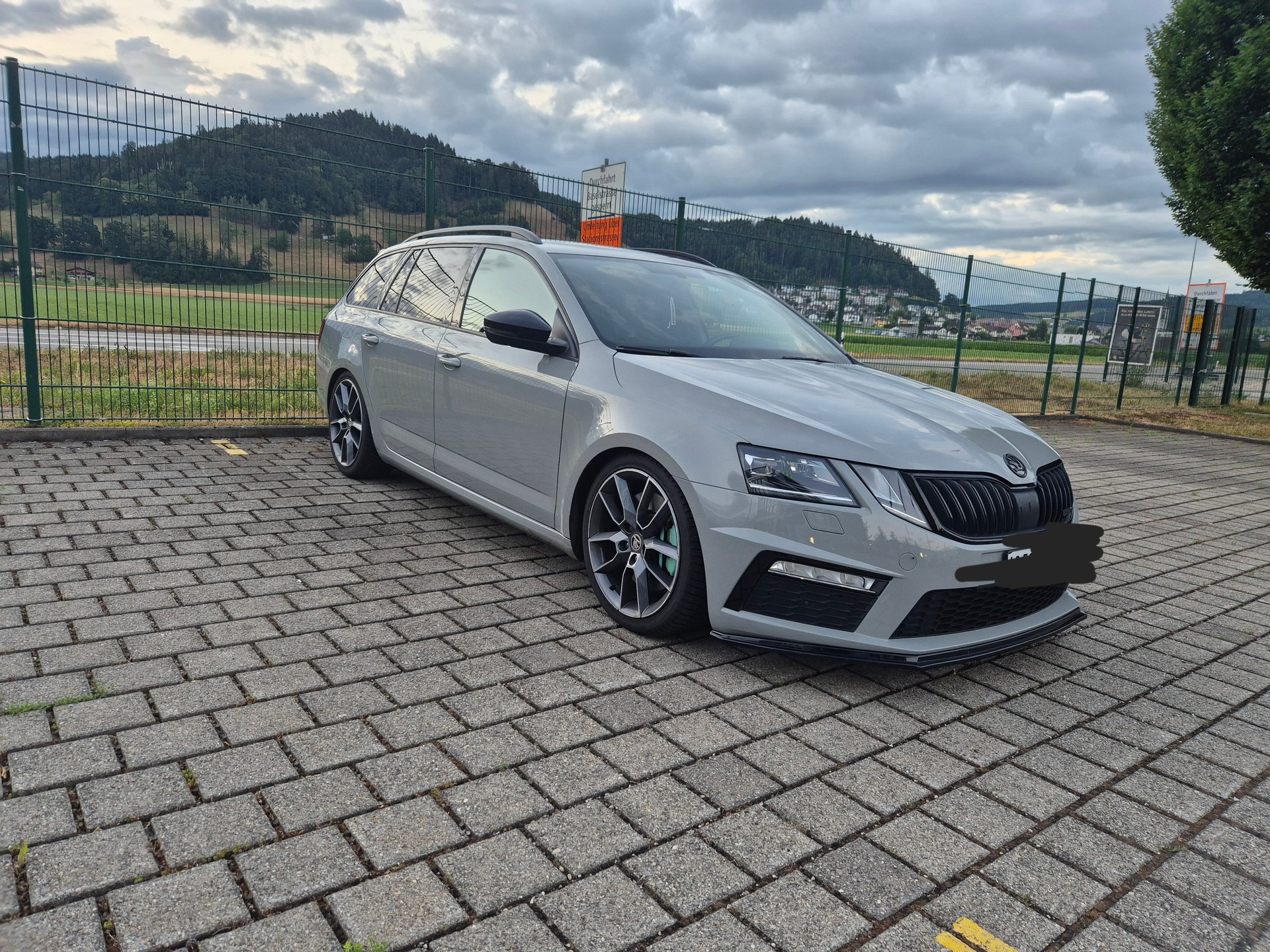 SKODA 2.0 TSI 245 RS DSG-image-4