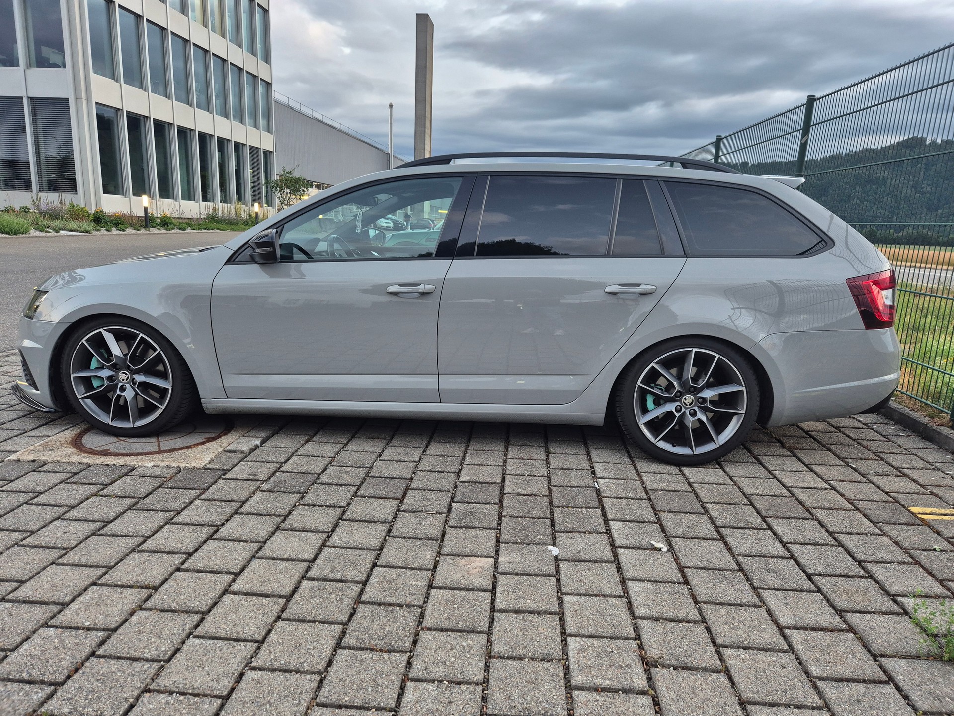 SKODA 2.0 TSI 245 RS DSG-image-5