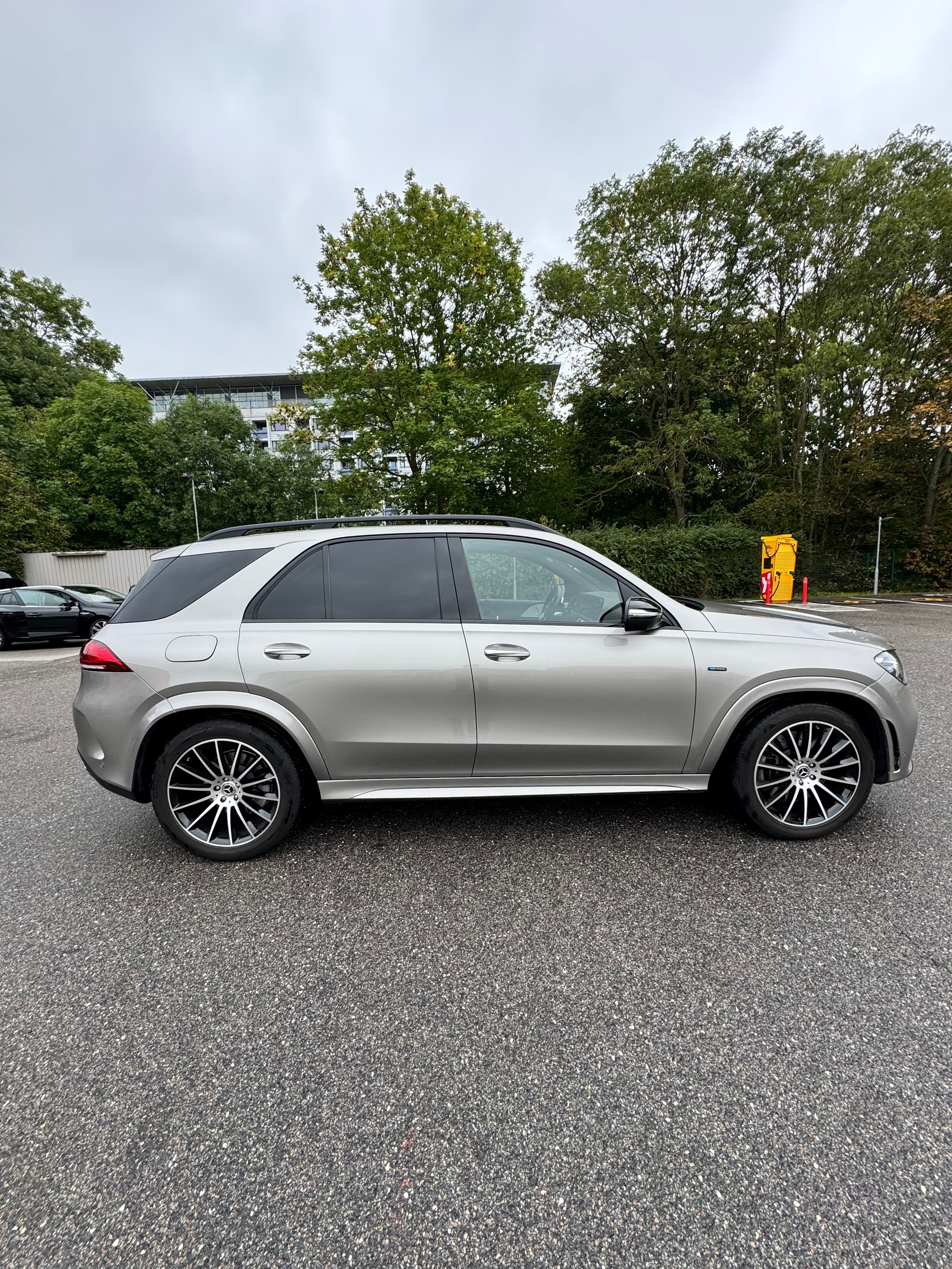MERCEDES-BENZ GLE 350 de 4matic-image-2