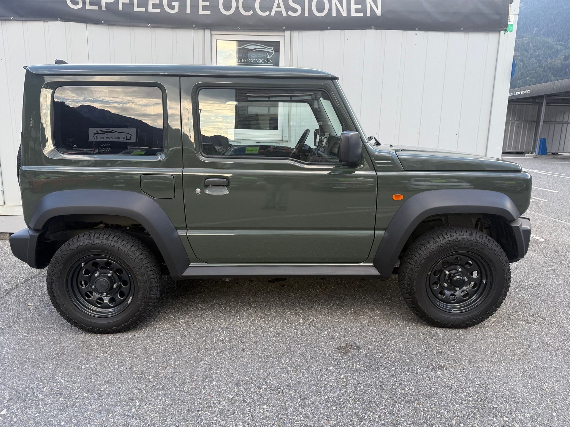 SUZUKI Jimny 1.5 Compact+ 4x4-image-2