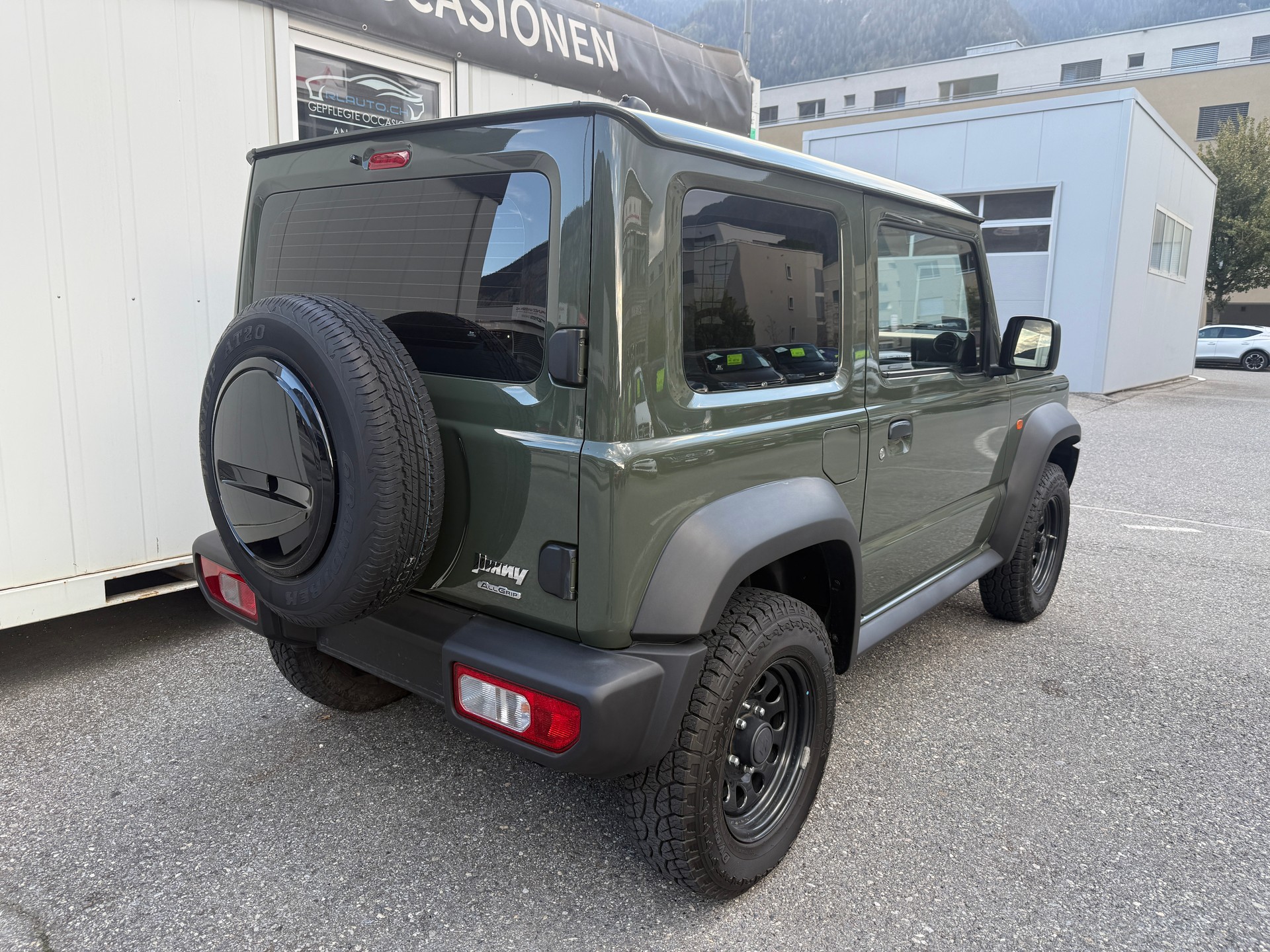 SUZUKI Jimny 1.5 Compact+ 4x4-image-3