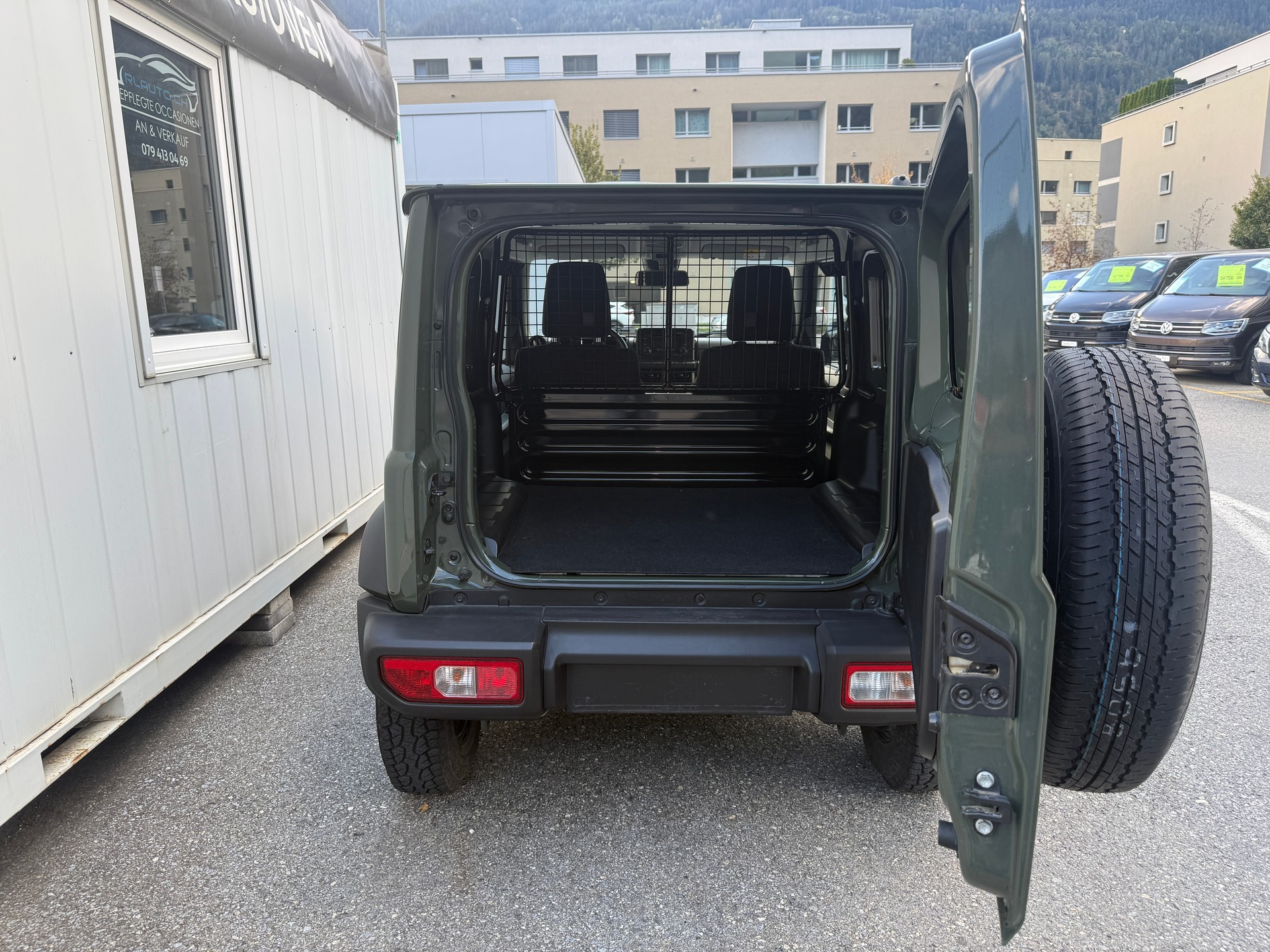 SUZUKI Jimny 1.5 Compact+ 4x4-image-5