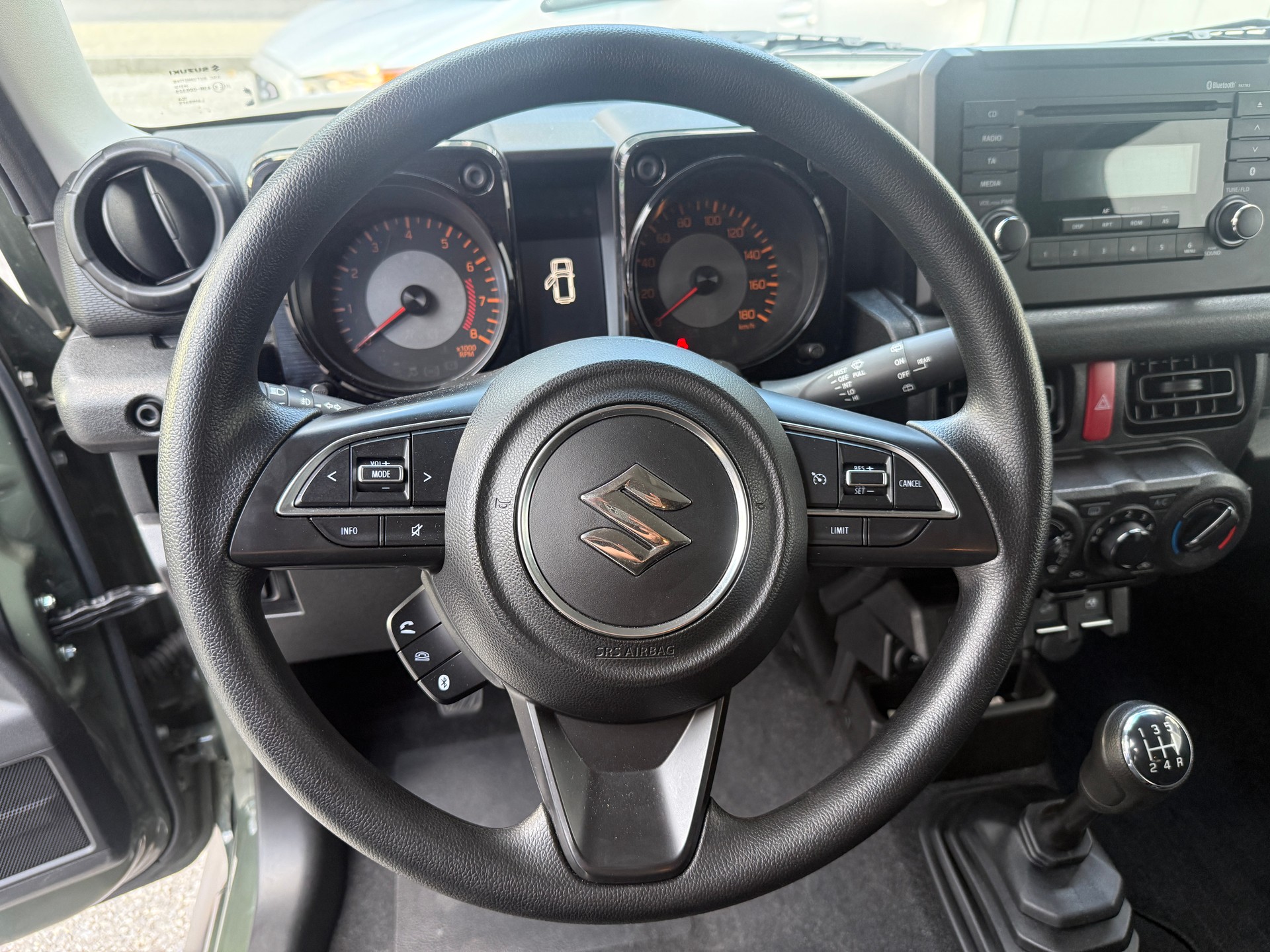 SUZUKI Jimny 1.5 Compact+ 4x4-image-13