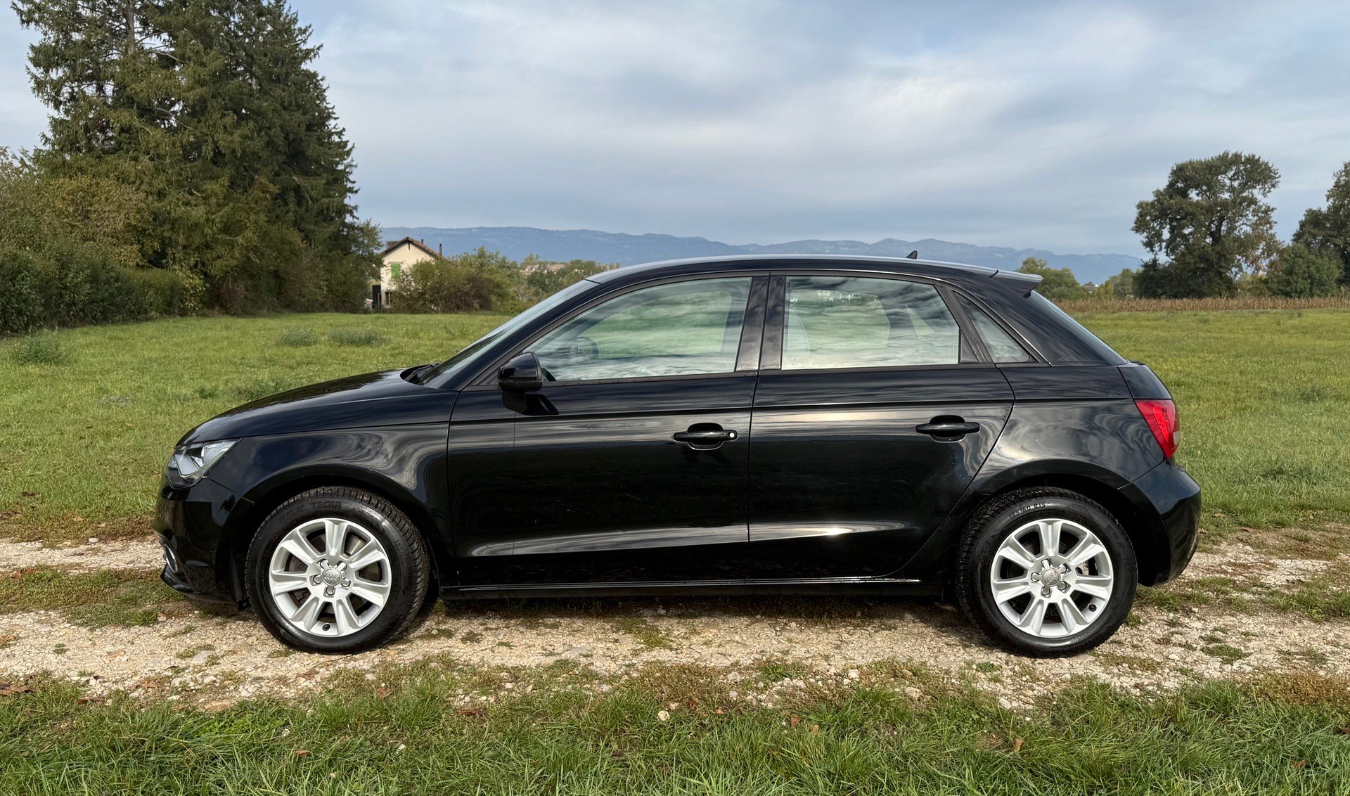 AUDI A1 Sportback 1.4 TFSI Attraction S-tronic-image-7