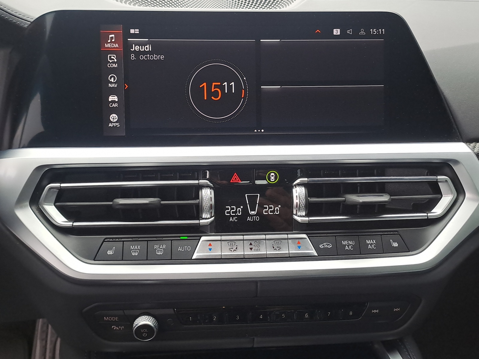 BMW M440i xDrive 48V Cabriolet Steptronic-image-10