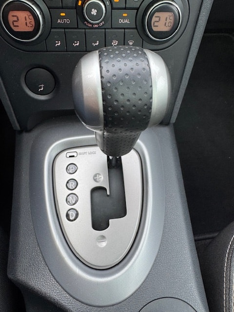 NISSAN Qashqai 2.0 4WD acenta XTronic CVT-image-13
