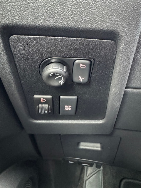 NISSAN Qashqai 2.0 4WD acenta XTronic CVT-image-15