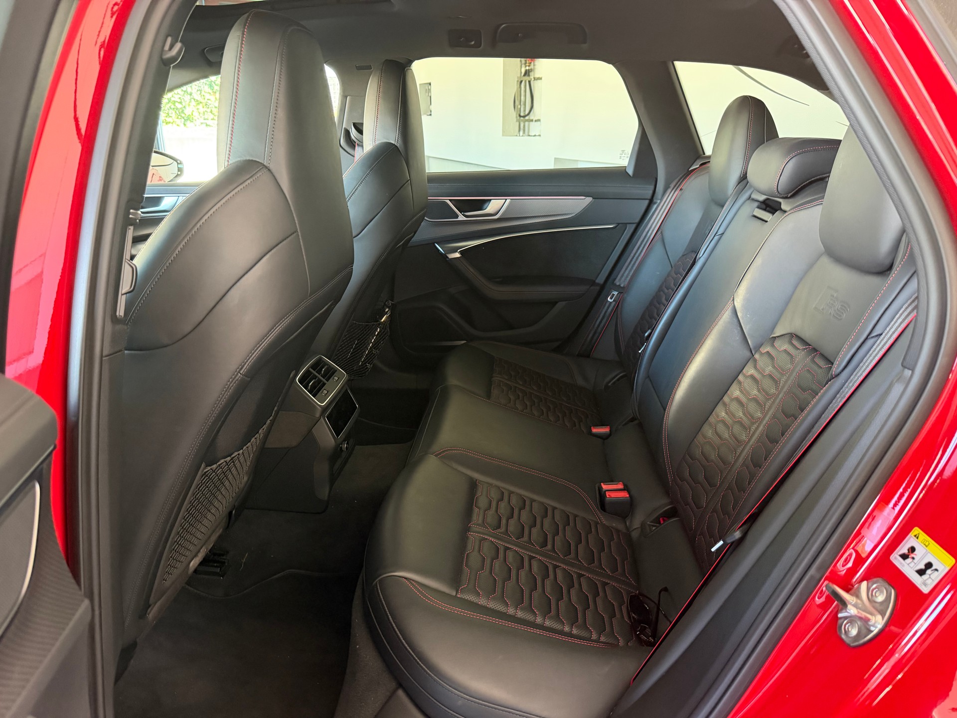 AUDI RS6 Avant 4.0 TFSI V8 quattro-image-17