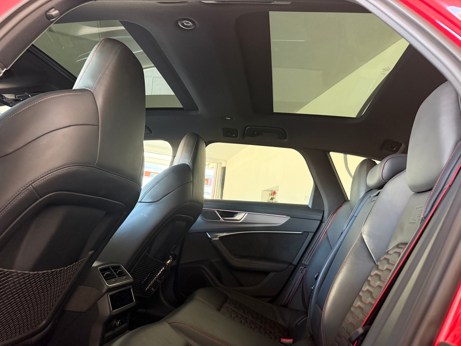 AUDI RS6 Avant 4.0 TFSI V8 quattro-image-16