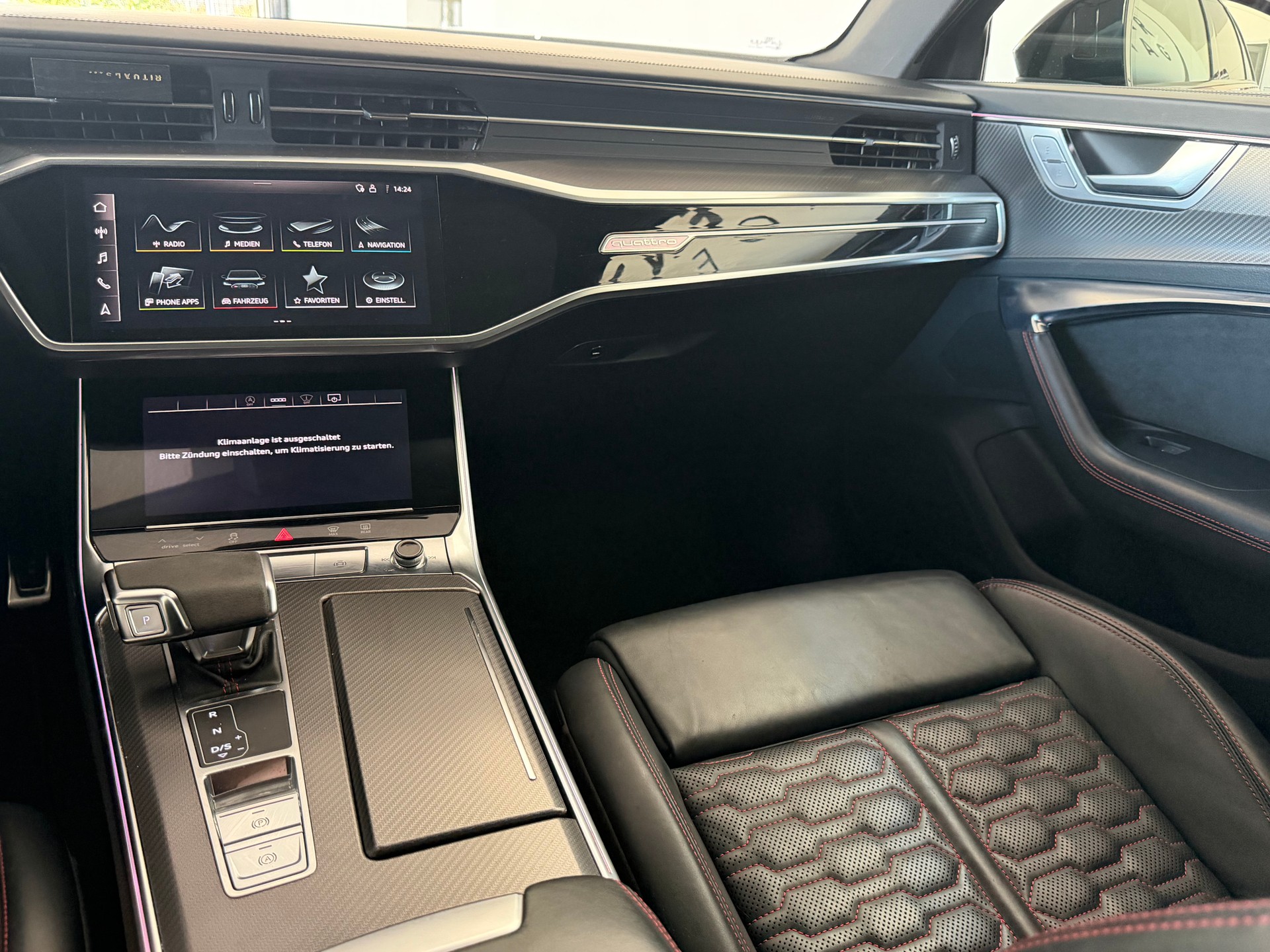 AUDI RS6 Avant 4.0 TFSI V8 quattro-image-12