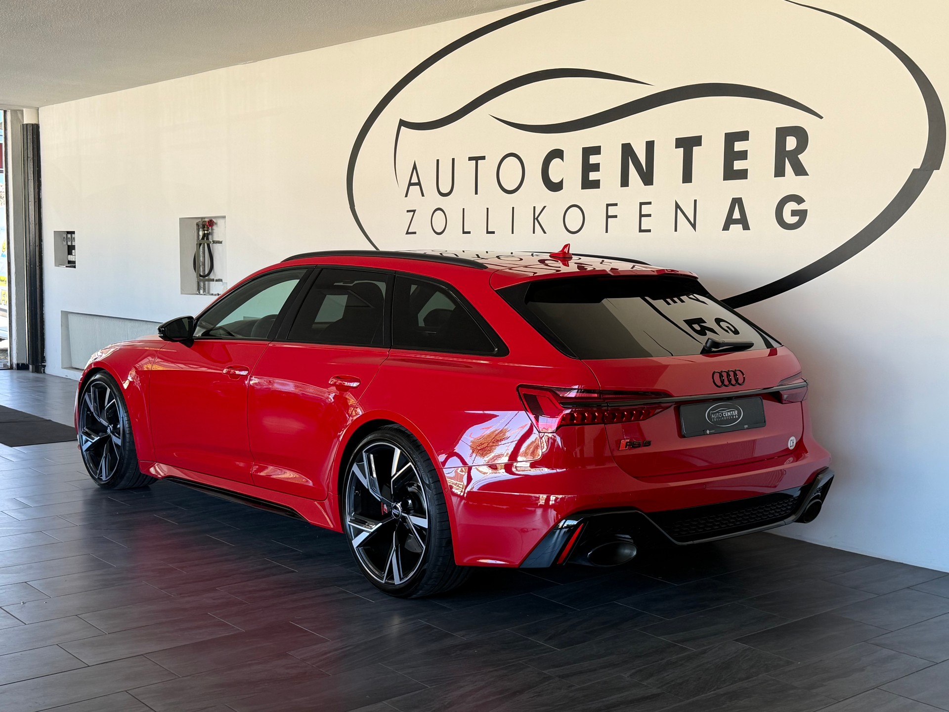 AUDI RS6 Avant 4.0 TFSI V8 quattro-image-4