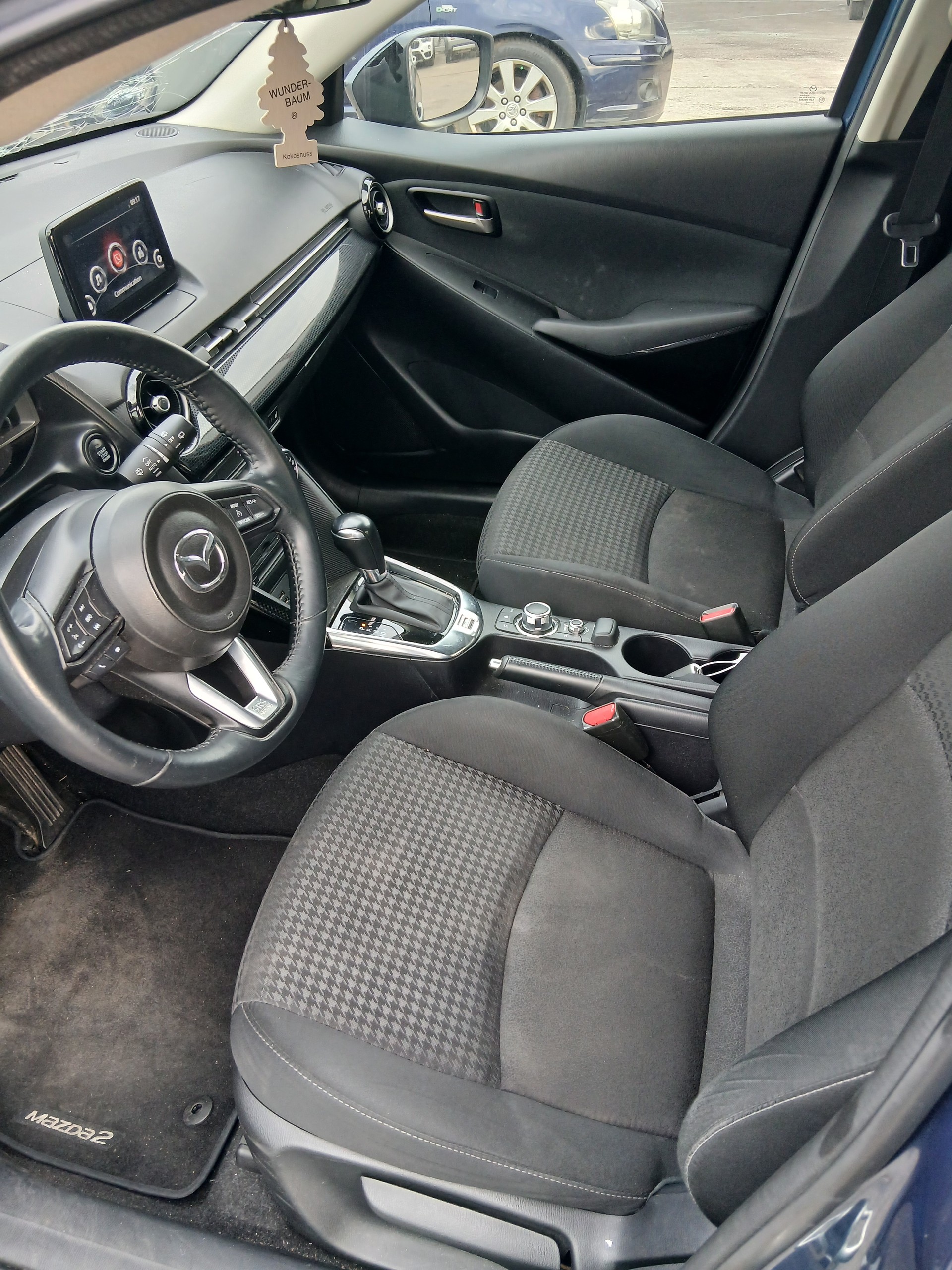 MAZDA 2 SKYACTIV-G 90 Revolution Automat-image-7
