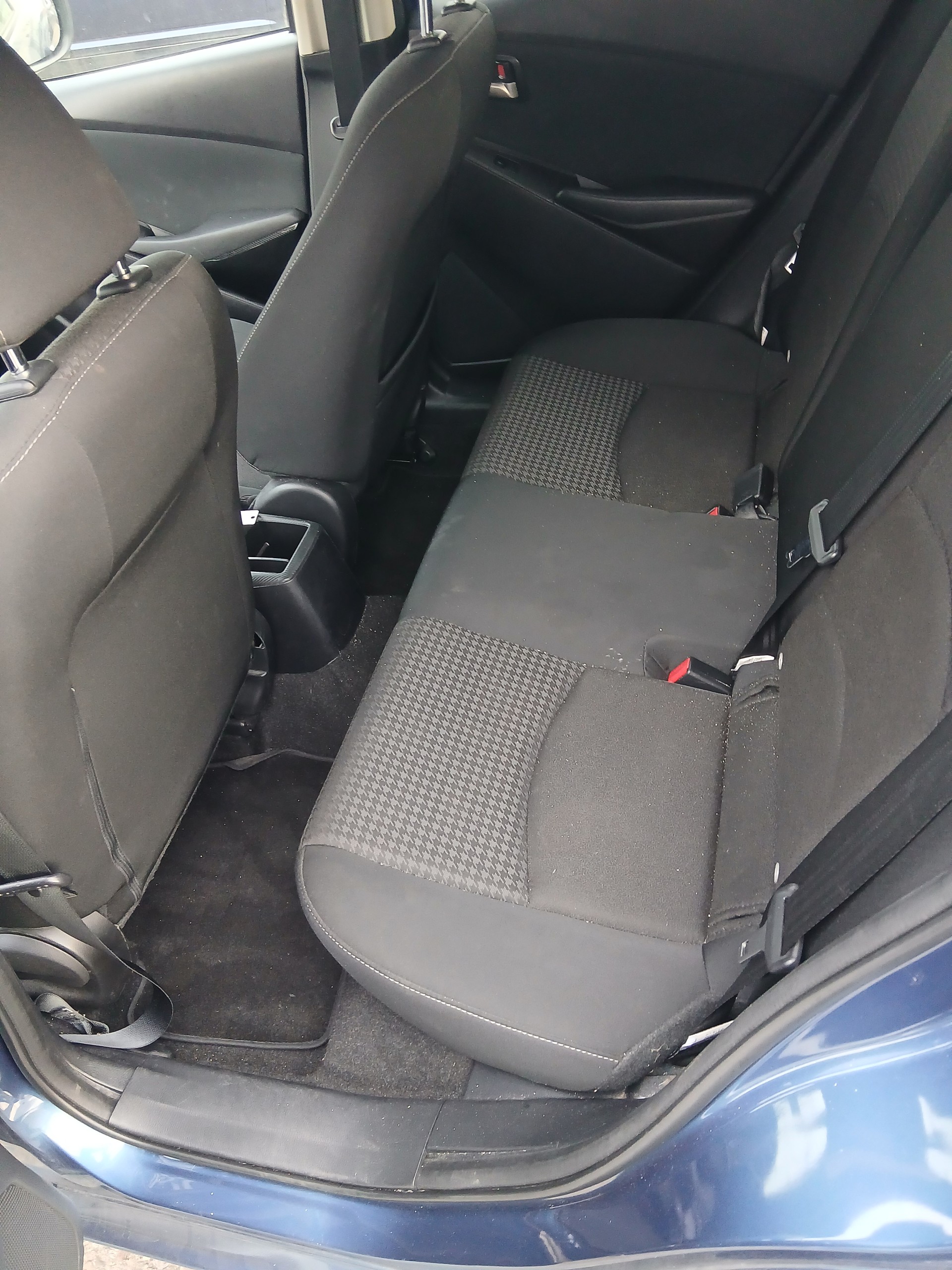 MAZDA 2 SKYACTIV-G 90 Revolution Automat-image-8
