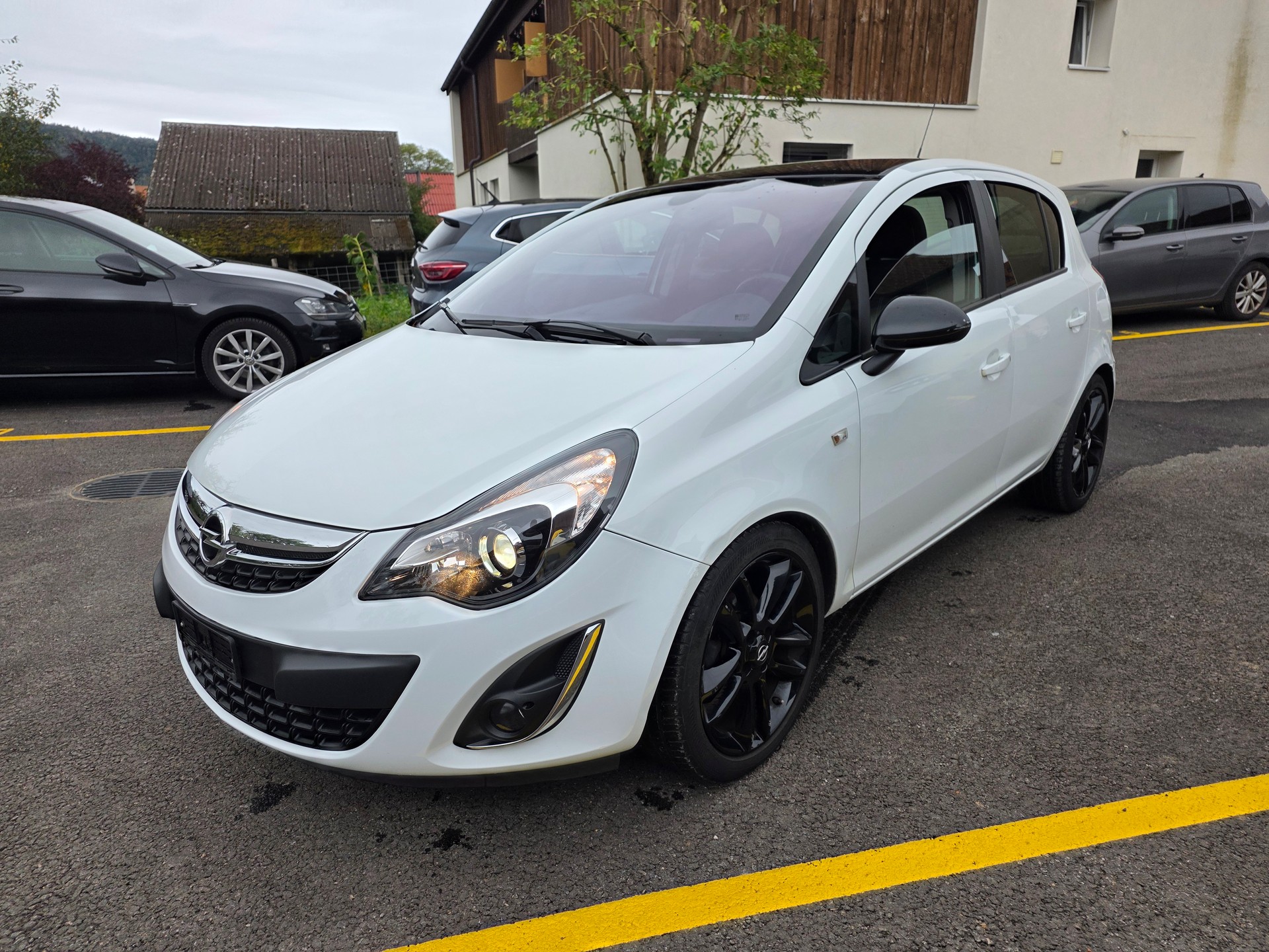 OPEL Corsa 1.4 TP Color Edition Automatic-image-0