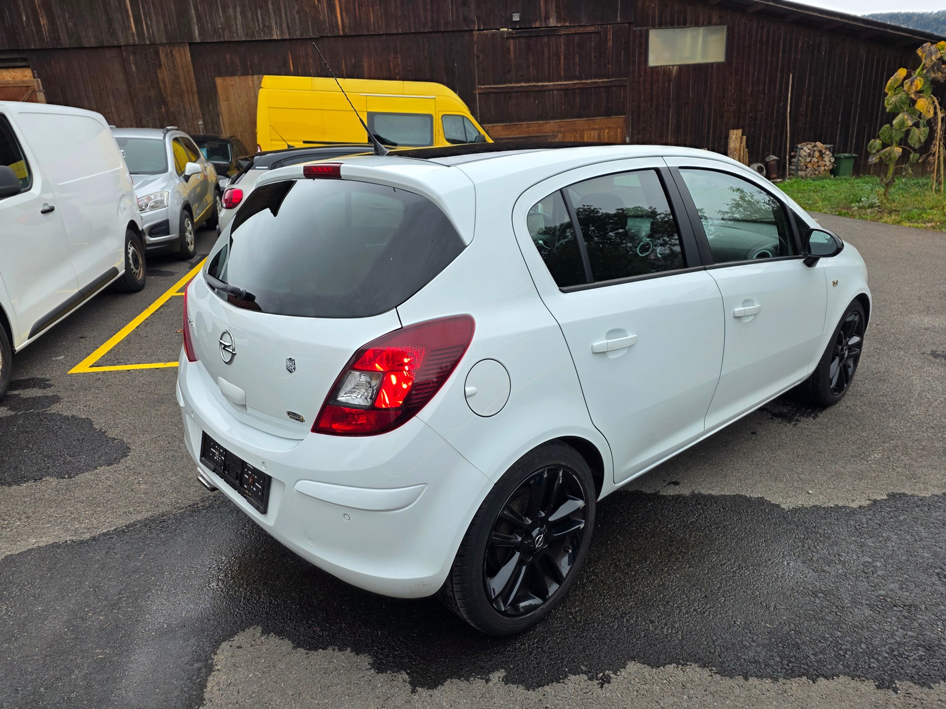 OPEL Corsa 1.4 TP Color Edition Automatic-image-4