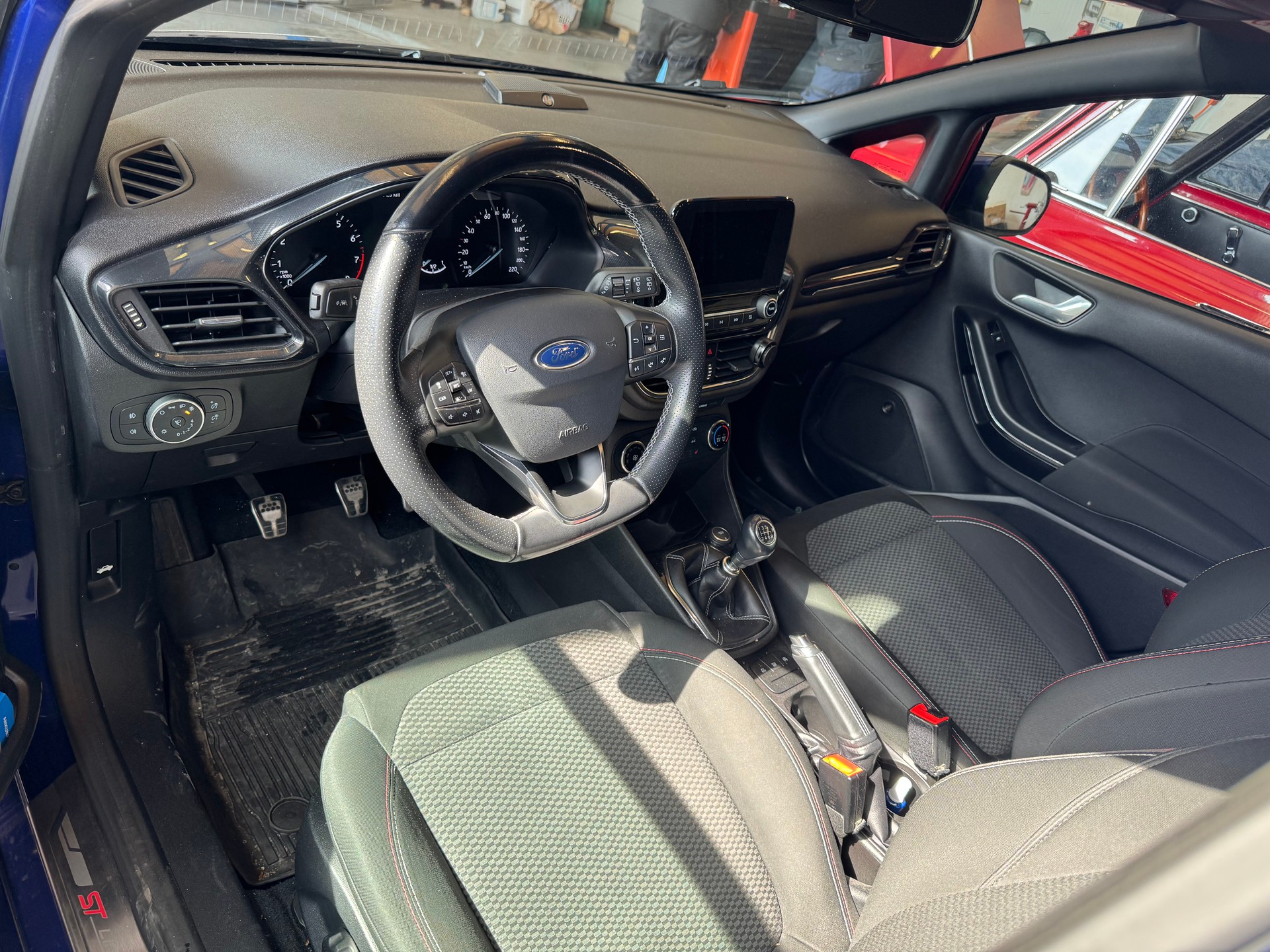 FORD 1.0 SCTi 140 ST-Line-image-4