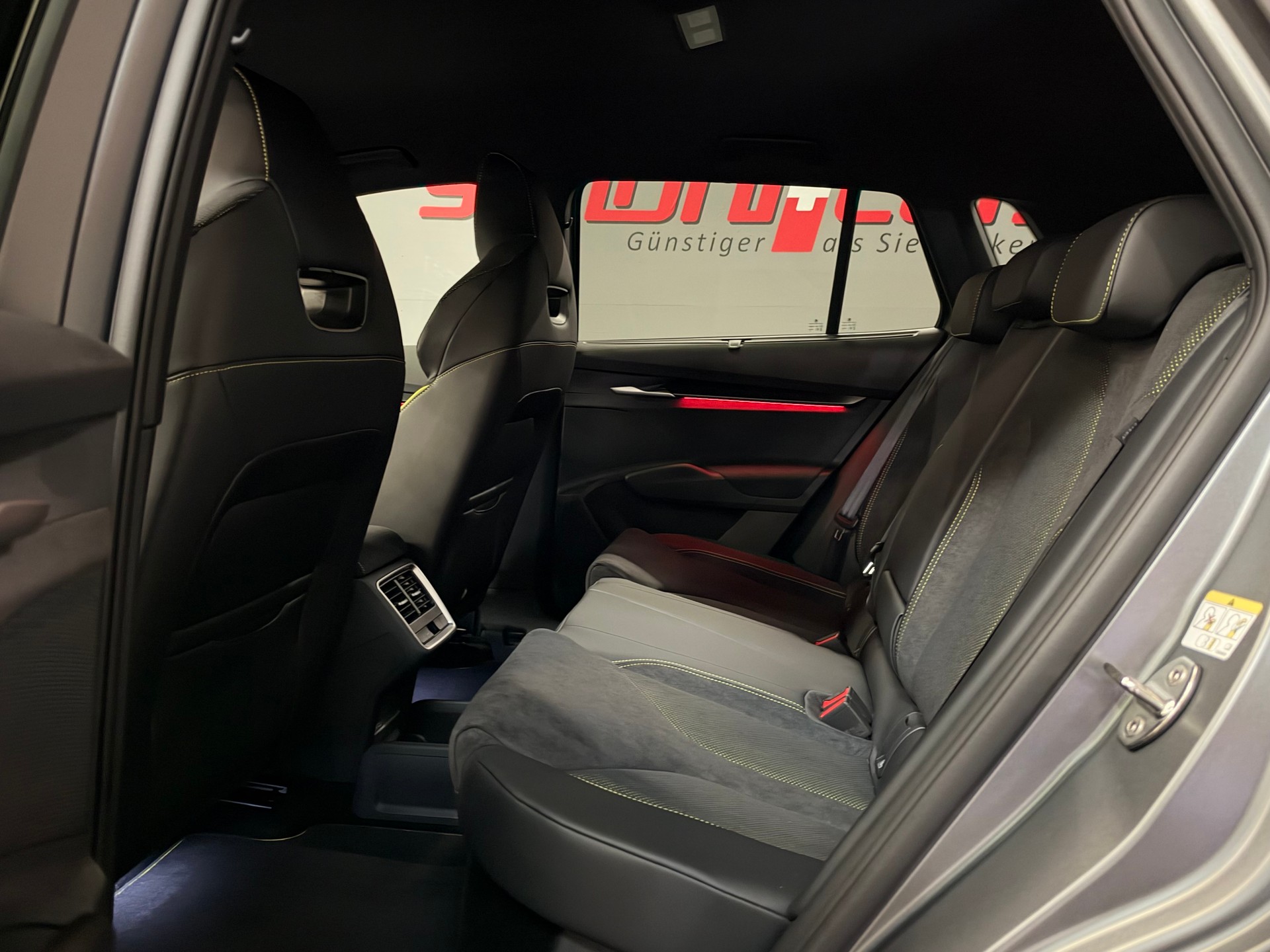 SKODA Elroq RS Matt Edition 4x4-image-19