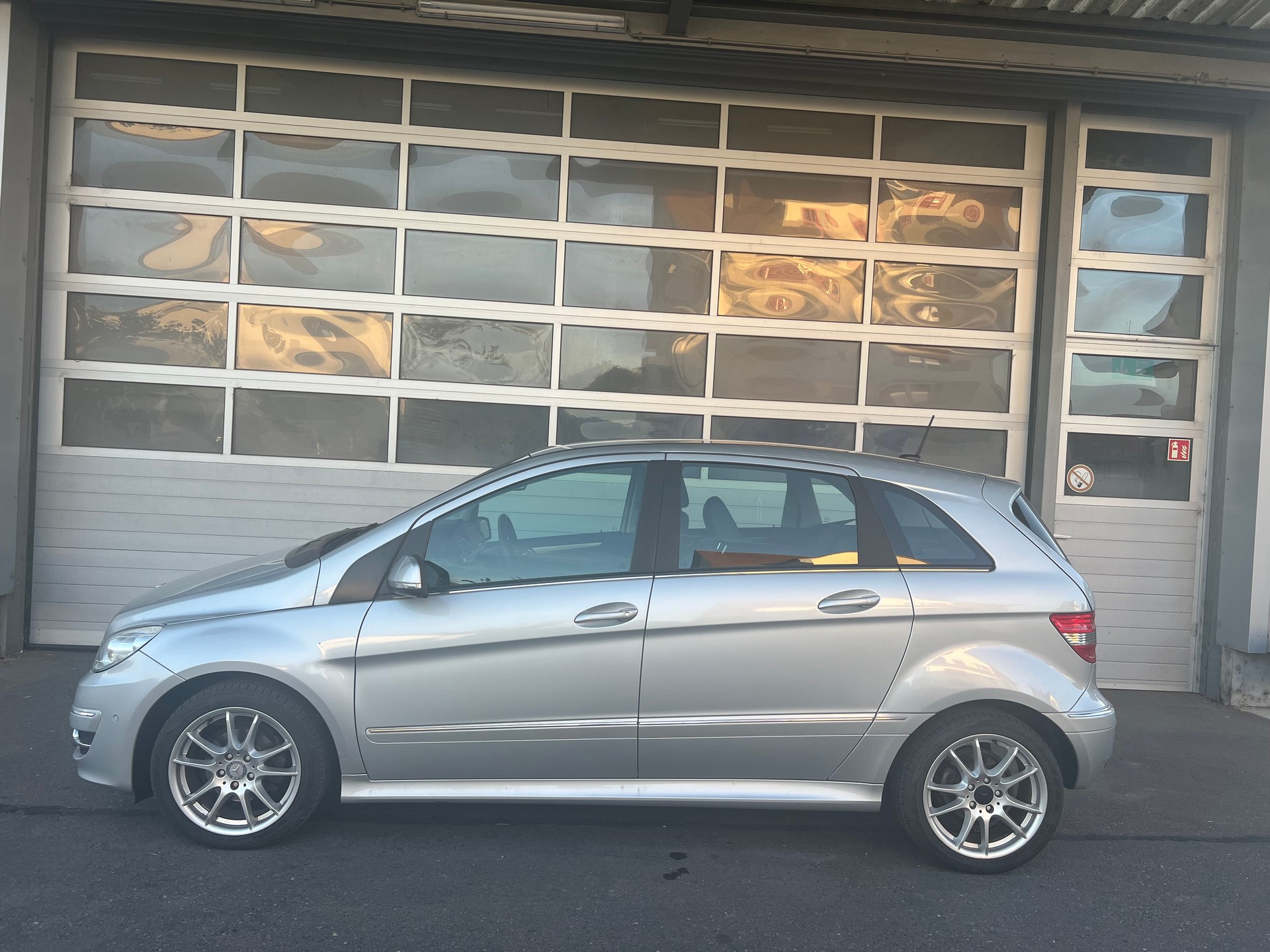 MERCEDES-BENZ B 180 (170) Autotronic-image-3