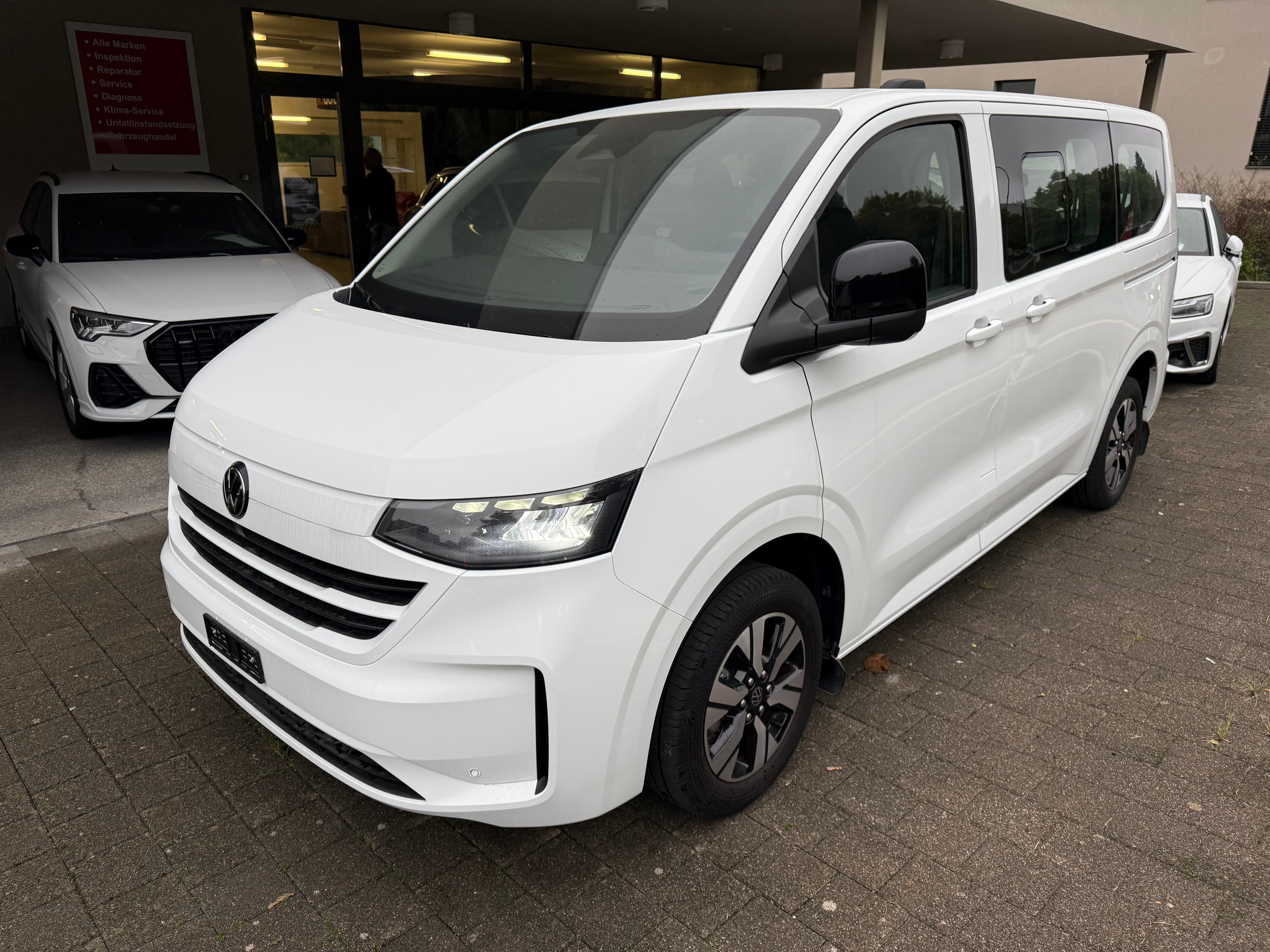 Car photo