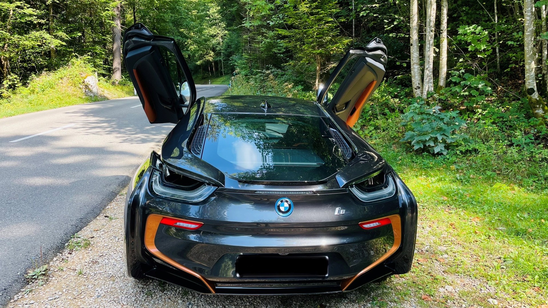 BMW i8 Coupé-image-8