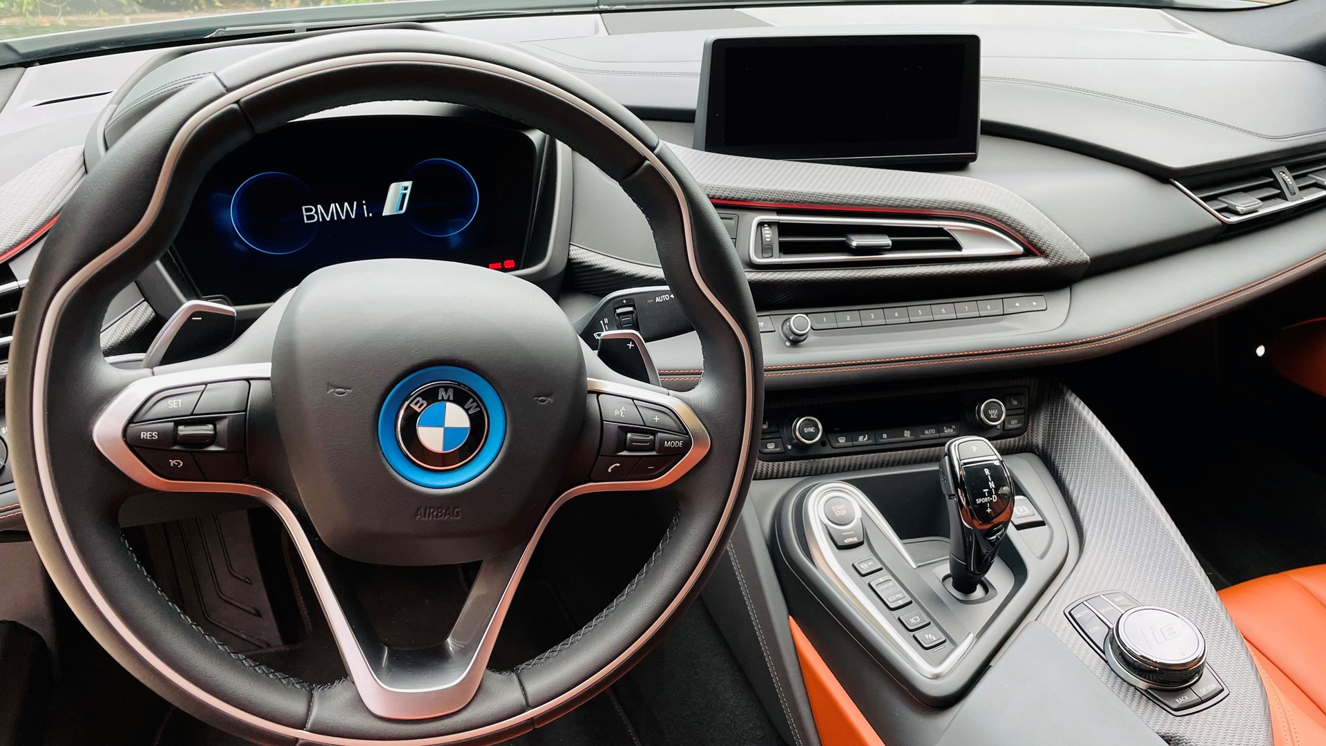 BMW i8 Coupé-image-15