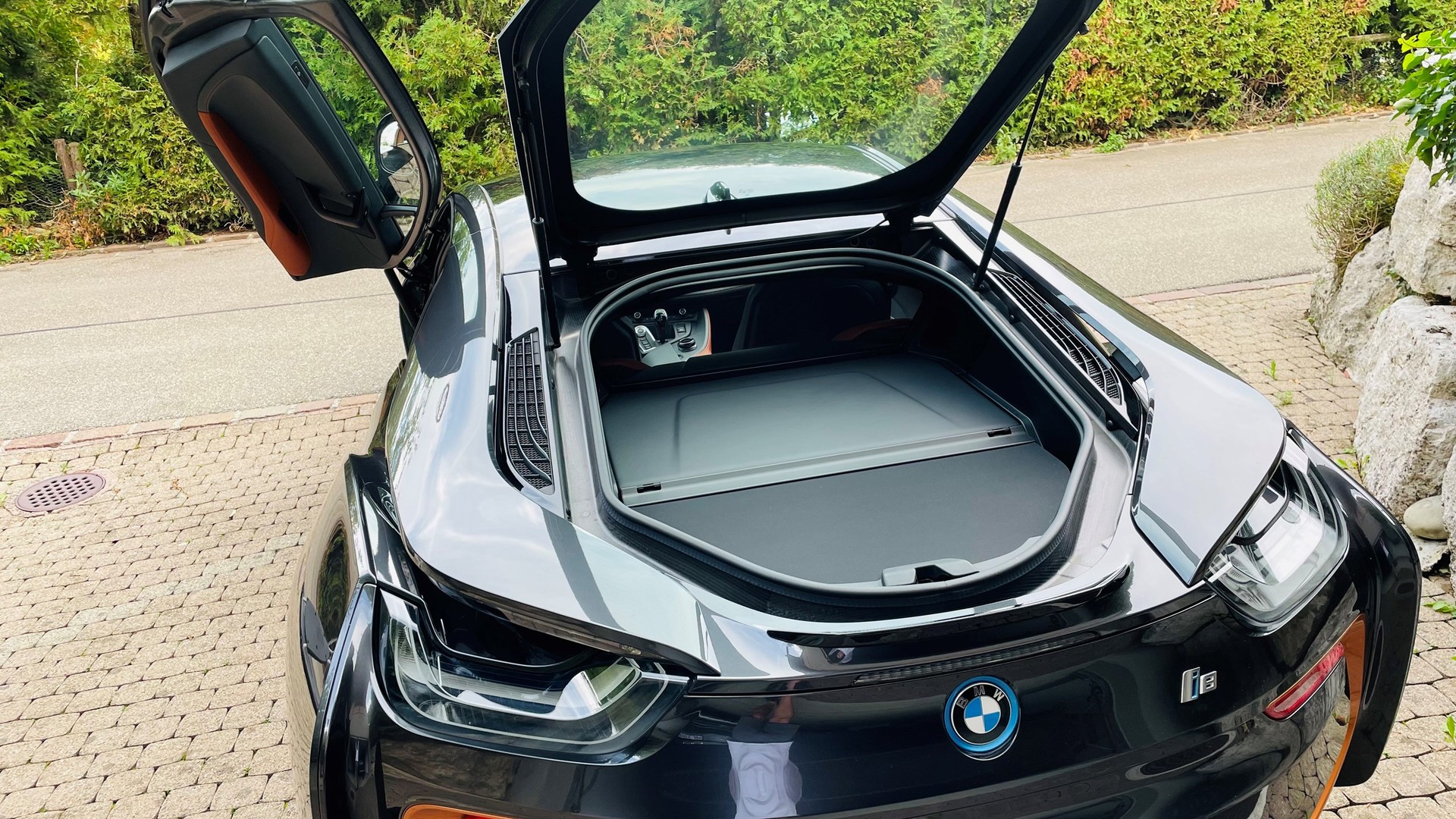 BMW i8 Coupé-image-17