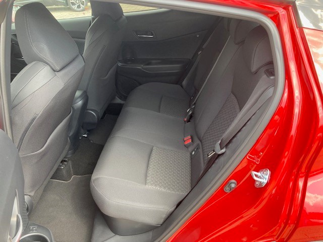 TOYOTA C-HR 1.8 HSD CVT Trend-image-10
