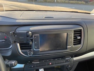 OPEL VIVARO-image-14