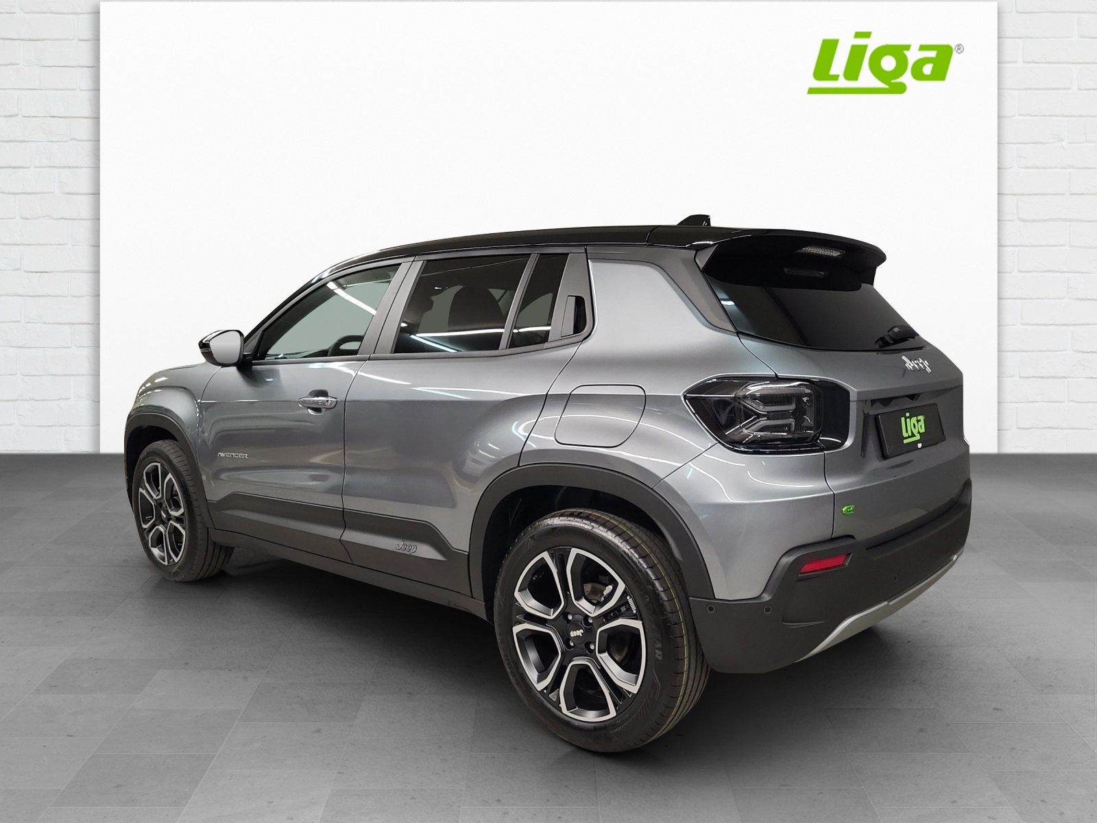 JEEP Avenger 1.2 MHEV Summit-image-3