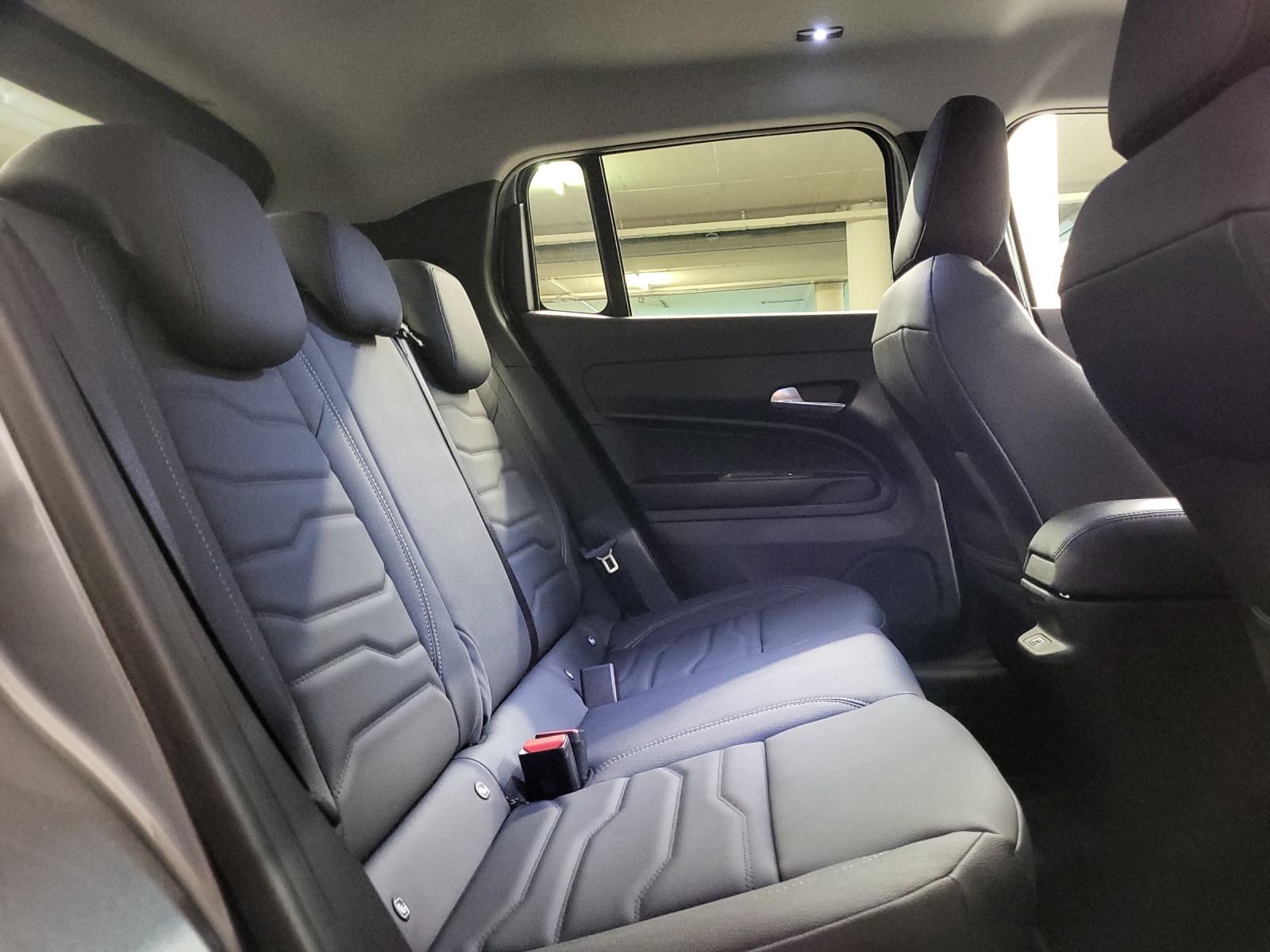 JEEP Avenger 1.2 MHEV Summit-image-9