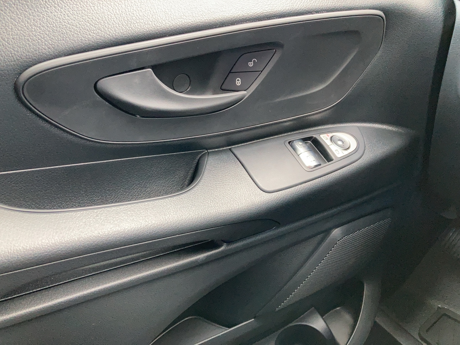 MERCEDES-BENZ Vito 114 CDI KA Lang Pro-image-15