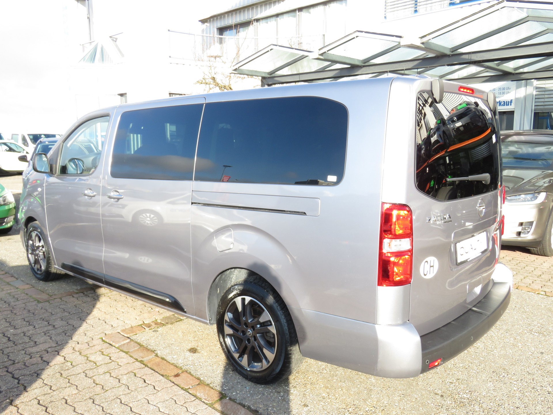 OPEL Zafira Life 2.0 CDTI Business Edition Lang Automat (8-Plätzer, AHK 1.9 t)-image-5