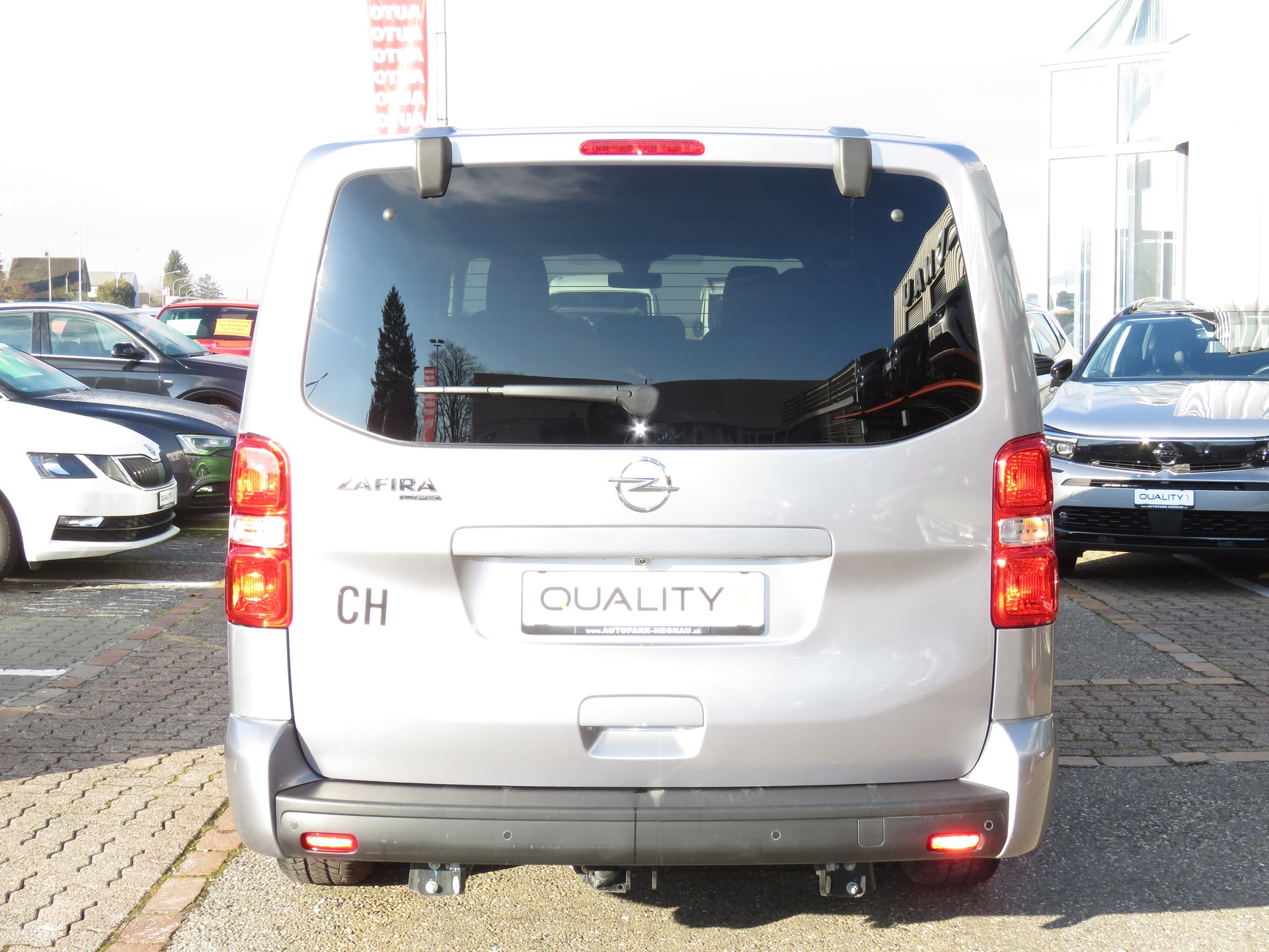 OPEL Zafira Life 2.0 CDTI Business Edition Lang Automat (8-Plätzer, AHK 1.9 t)-image-4
