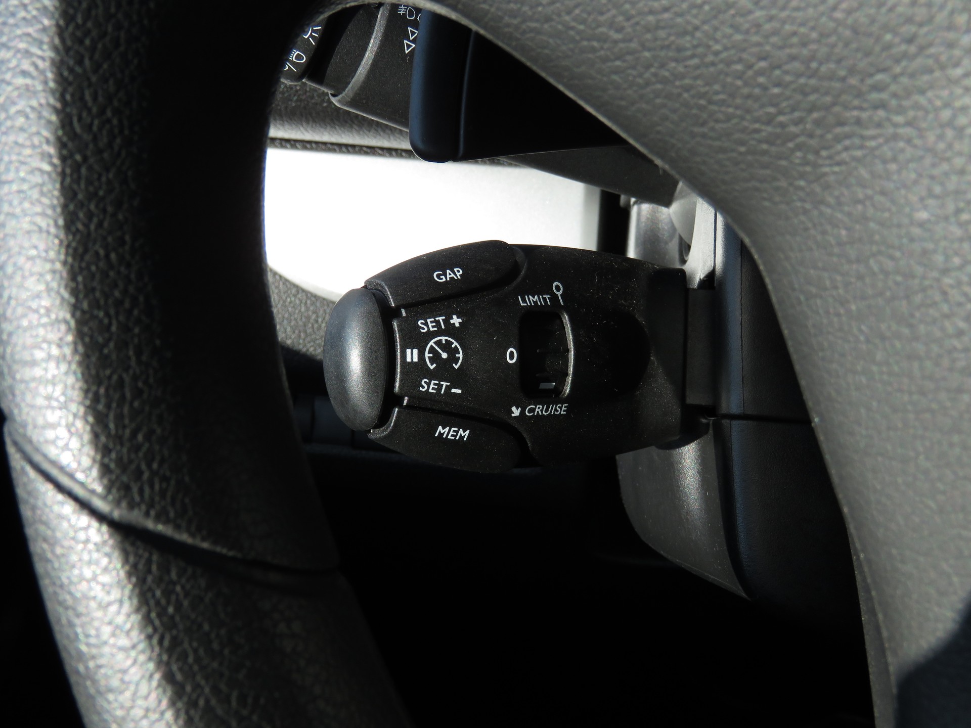OPEL Zafira Life 2.0 CDTI Business Edition Lang Automat (8-Plätzer, AHK 1.9 t)-image-24