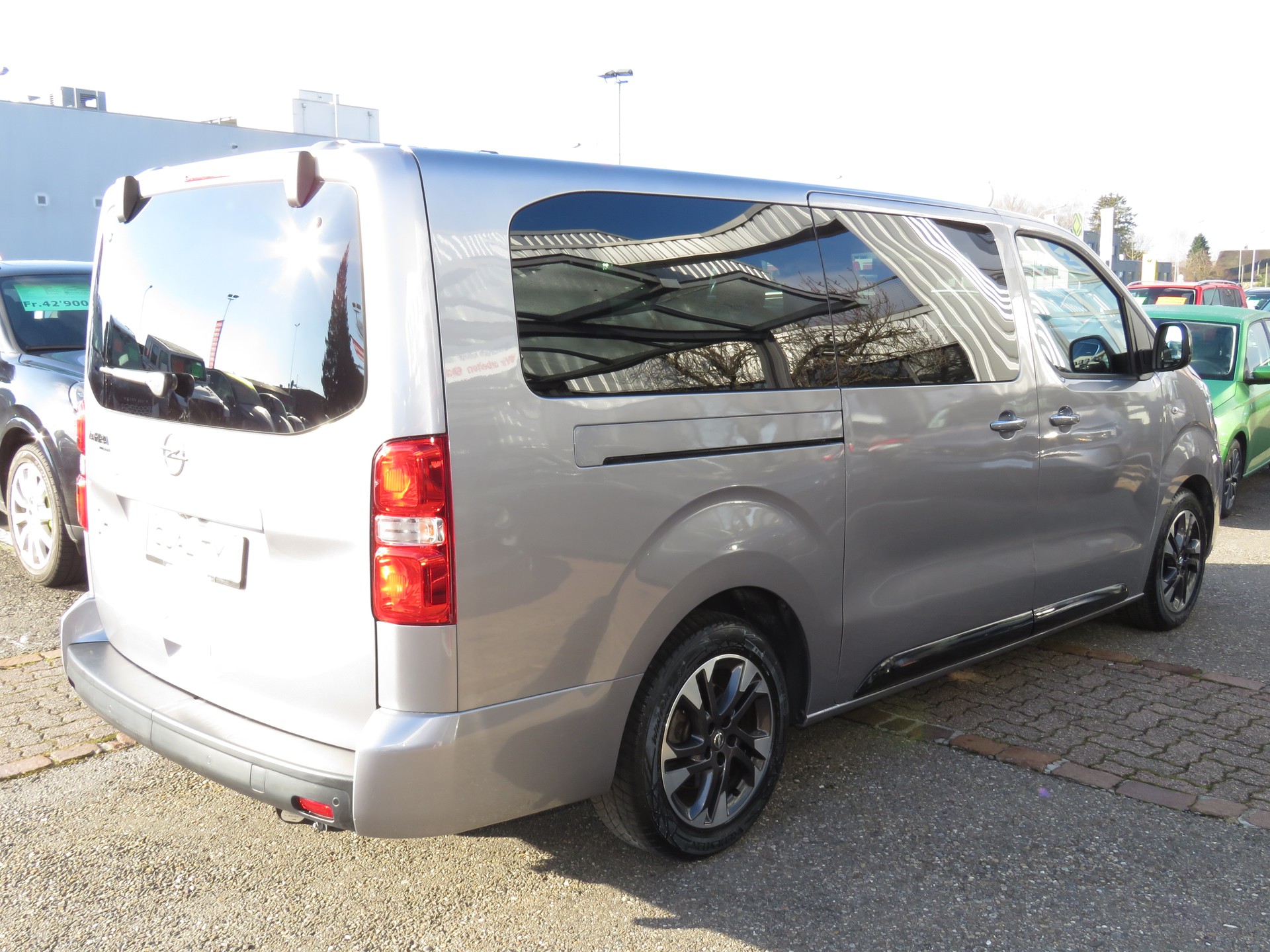 OPEL Zafira Life 2.0 CDTI Business Edition Lang Automat (8-Plätzer, AHK 1.9 t)-image-3