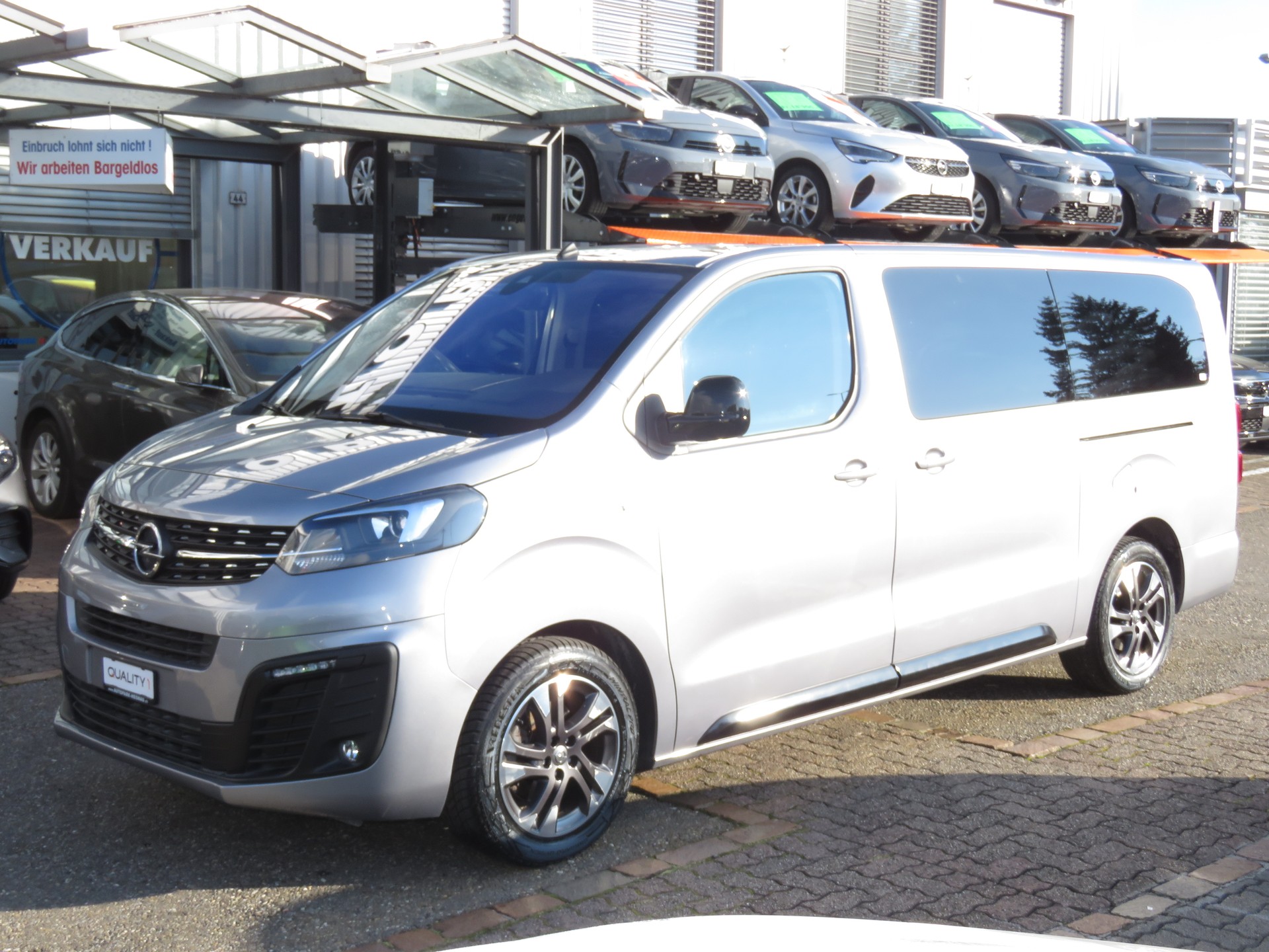 OPEL Zafira Life 2.0 CDTI Business Edition Lang Automat (8-Plätzer, AHK 1.9 t)-image-0