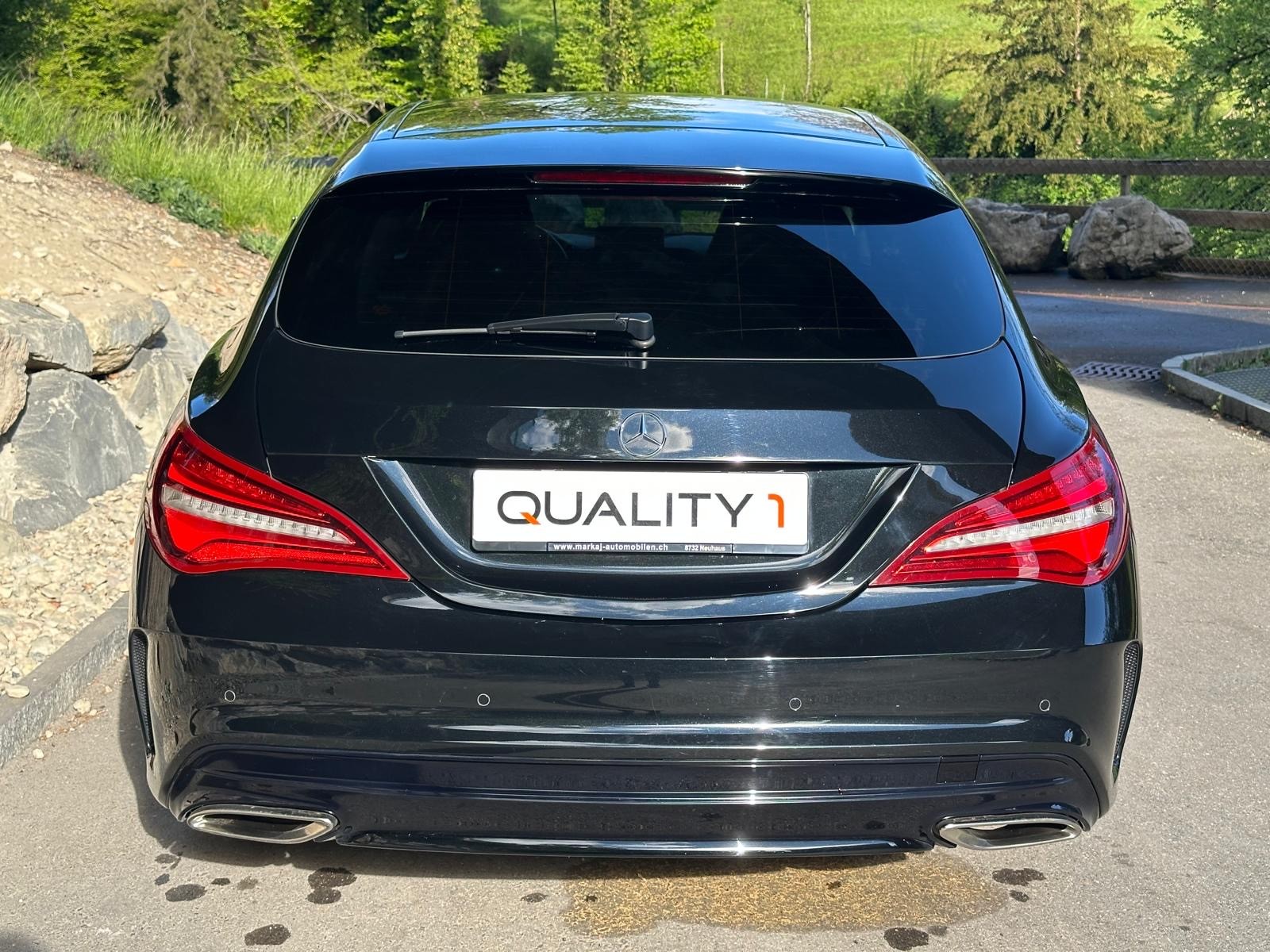 MERCEDES-BENZ CLA Shooting Brake 200 d AMG Line 4Matic 7G-DCT-image-4