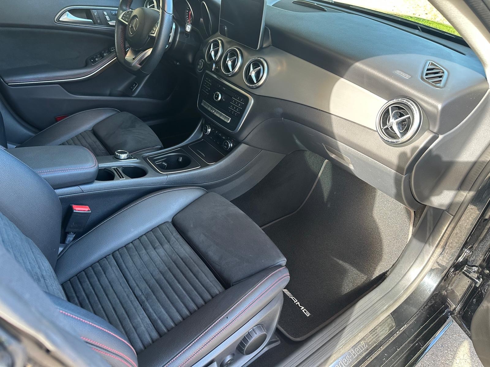 MERCEDES-BENZ CLA Shooting Brake 200 d AMG Line 4Matic 7G-DCT-image-8