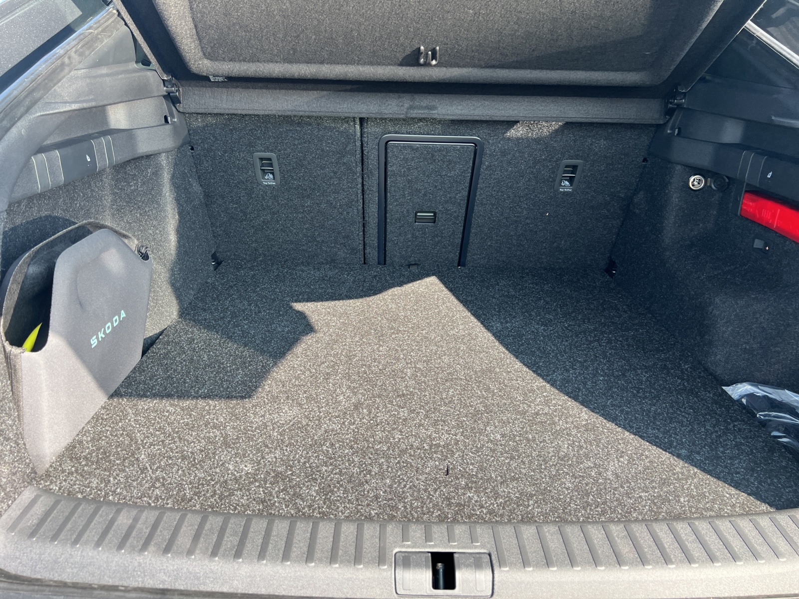 SKODA Enyaq Coupé Sportline 4x4-image-13