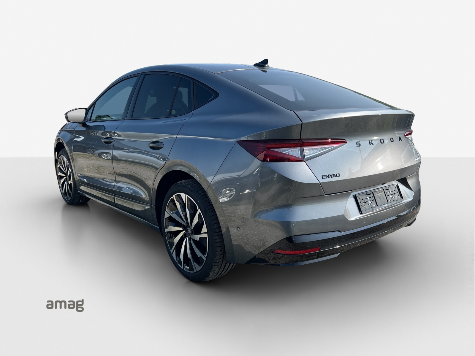 SKODA Enyaq Coupé Sportline 4x4-image-2