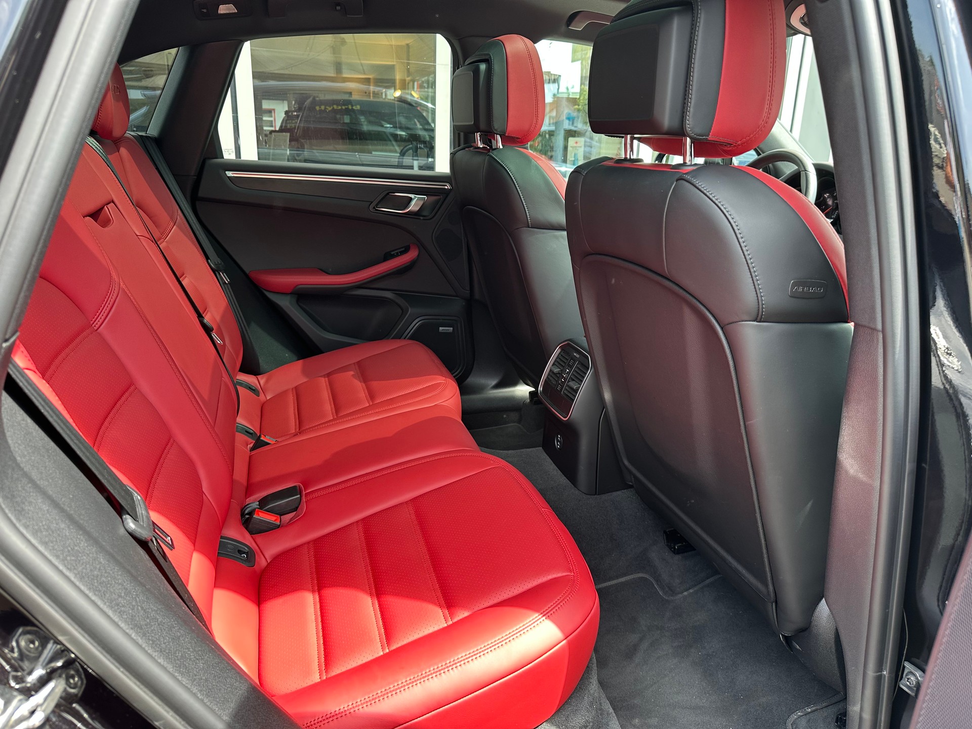 PORSCHE Macan GTS PDK-image-7