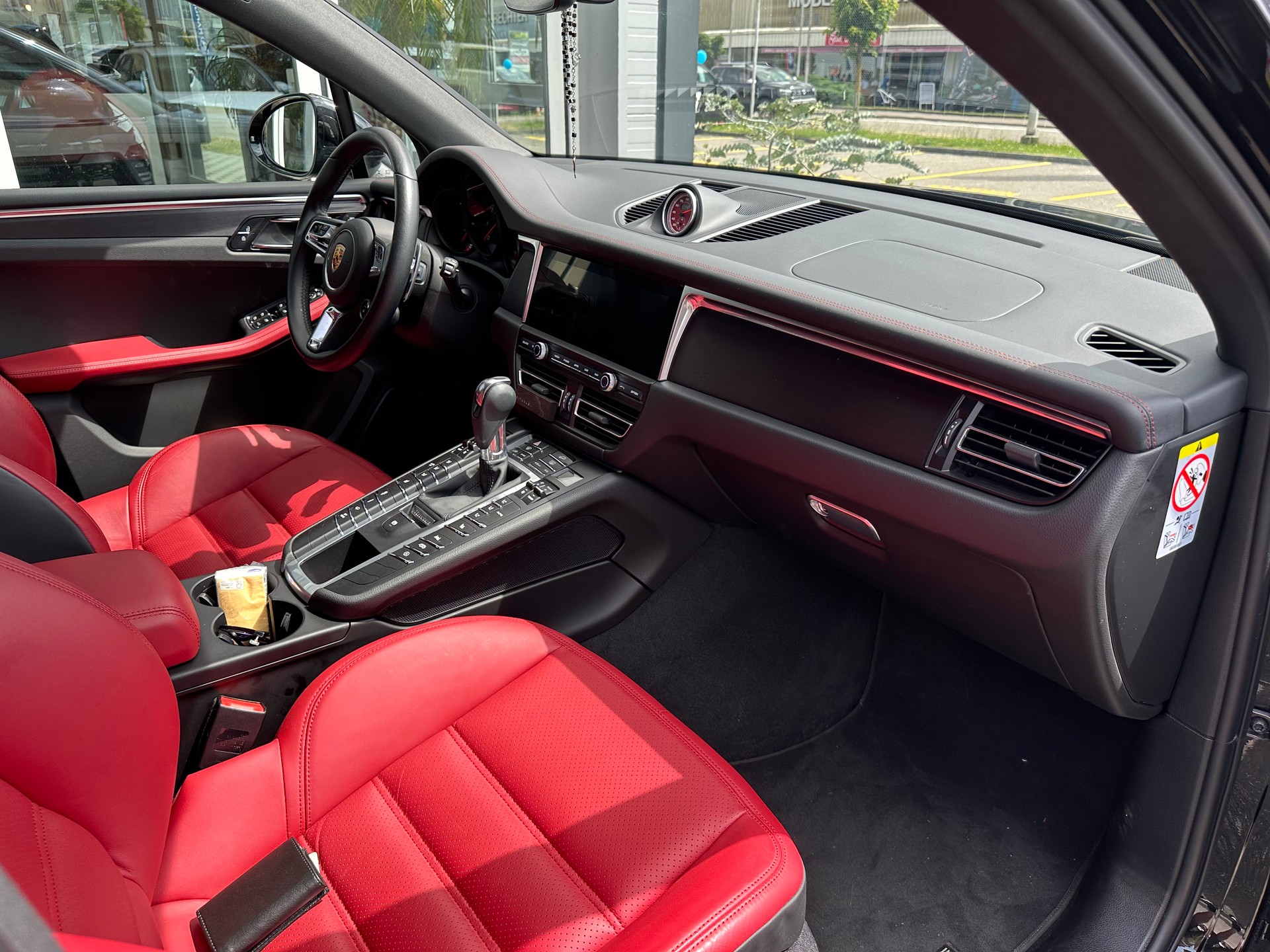 PORSCHE Macan GTS PDK-image-10