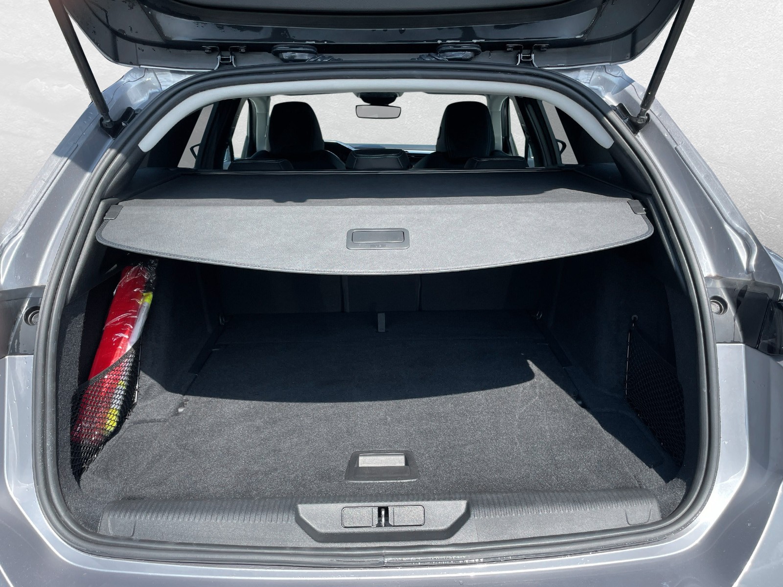 PEUGEOT 308 SW 1.2 PureTech Allure-image-5