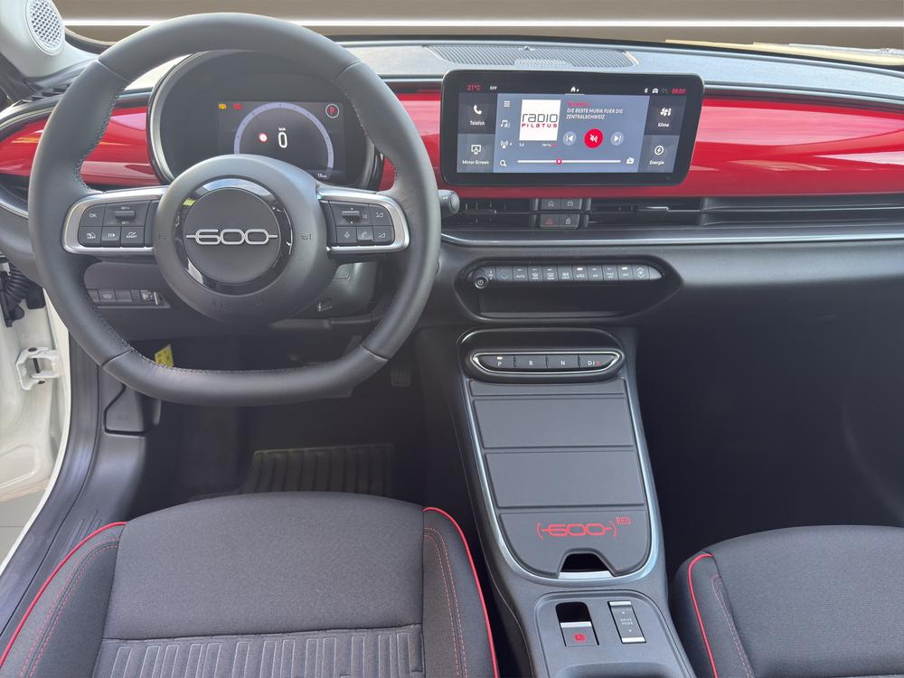 FIAT 600e Red-image-9