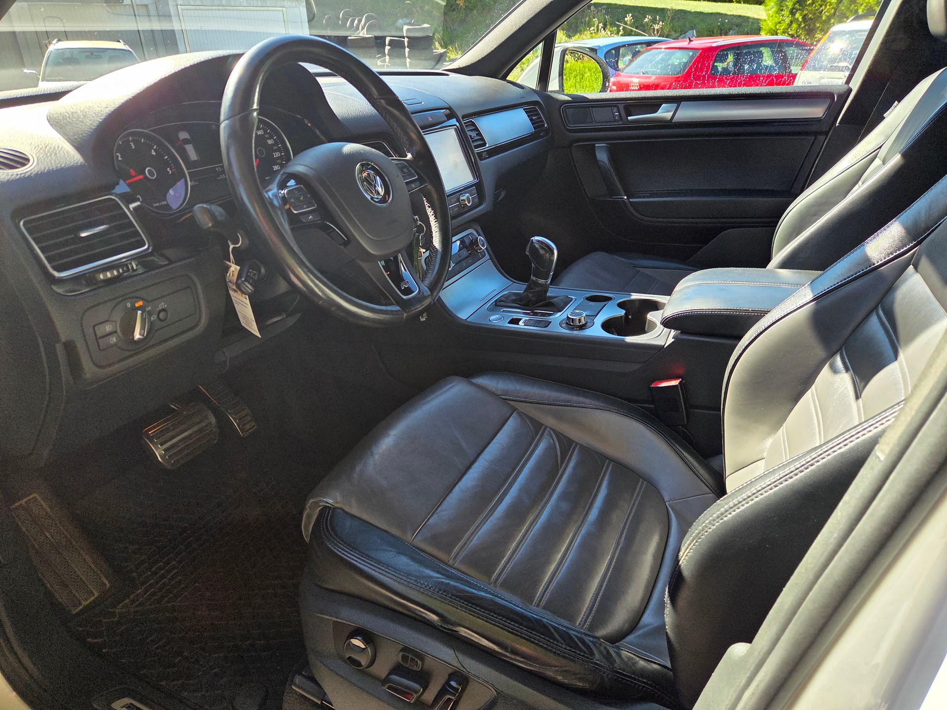 VW Touareg 3.0 TDI BMT Terrain Tech Tiptronic-image-5