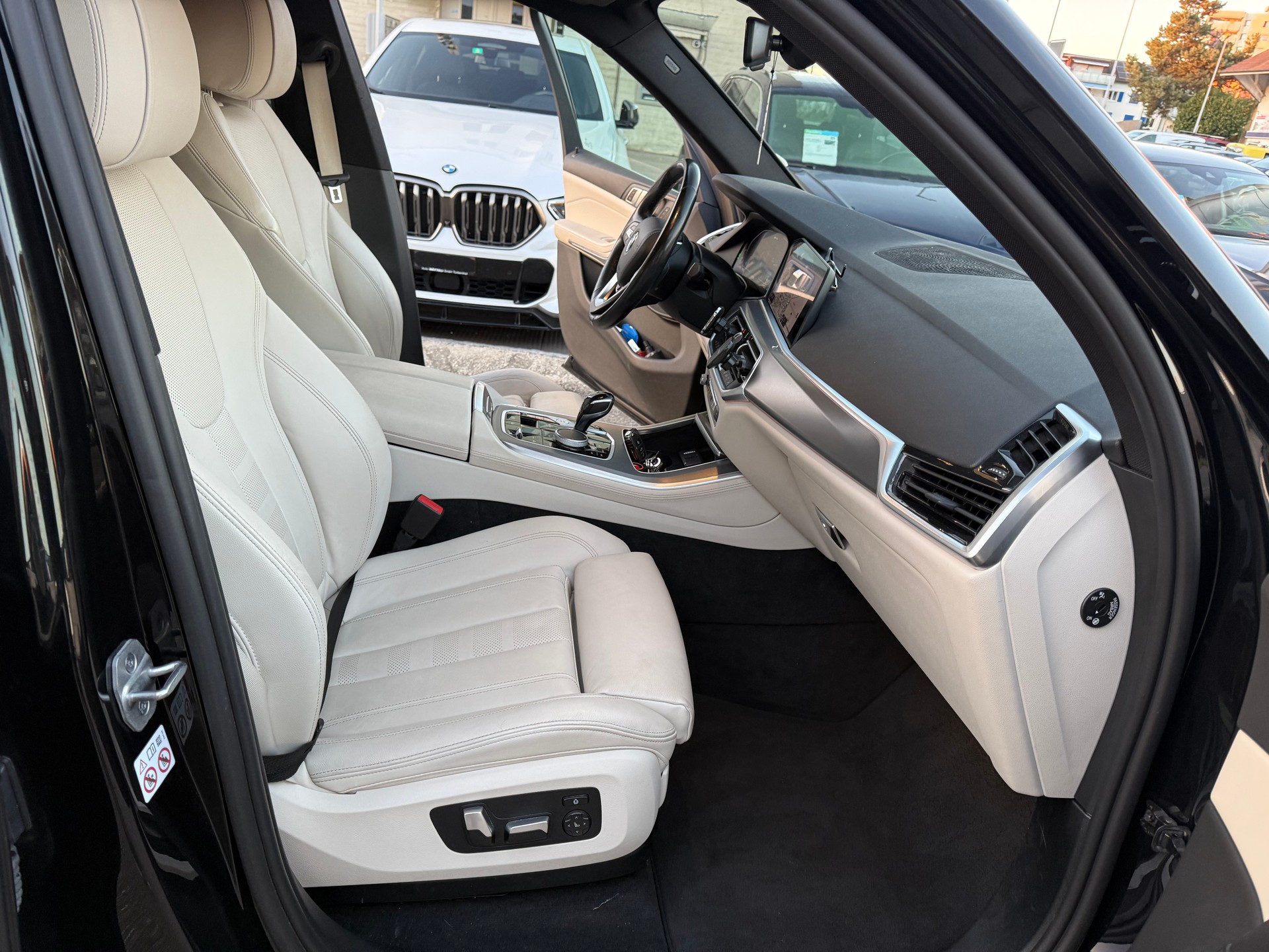 BMW X5 xDrive45e xLine Steptronic-image-10