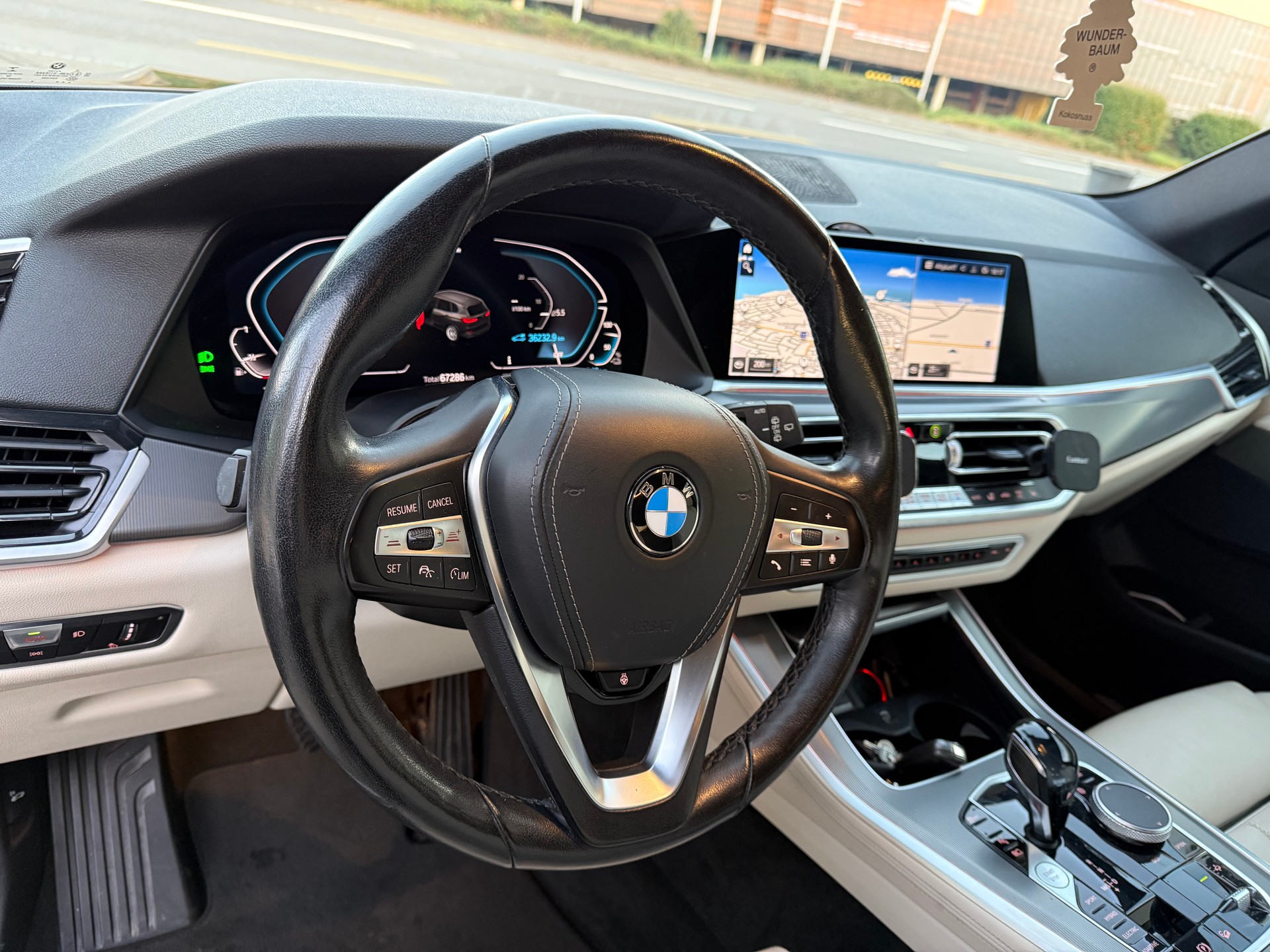 BMW X5 xDrive45e xLine Steptronic-image-13