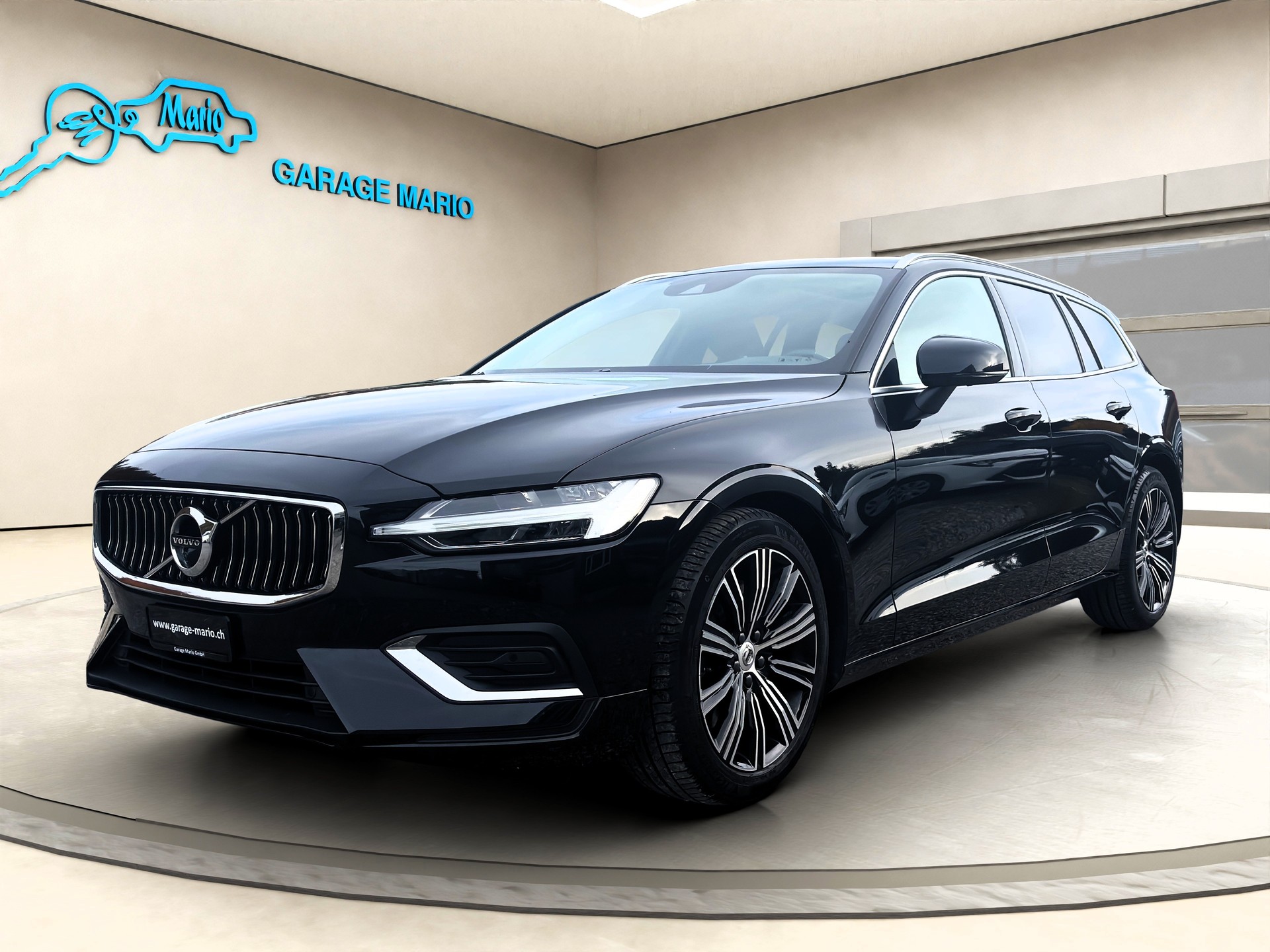VOLVO V60 B5 Bezin Mild Hybrid Plus Bright-image-2