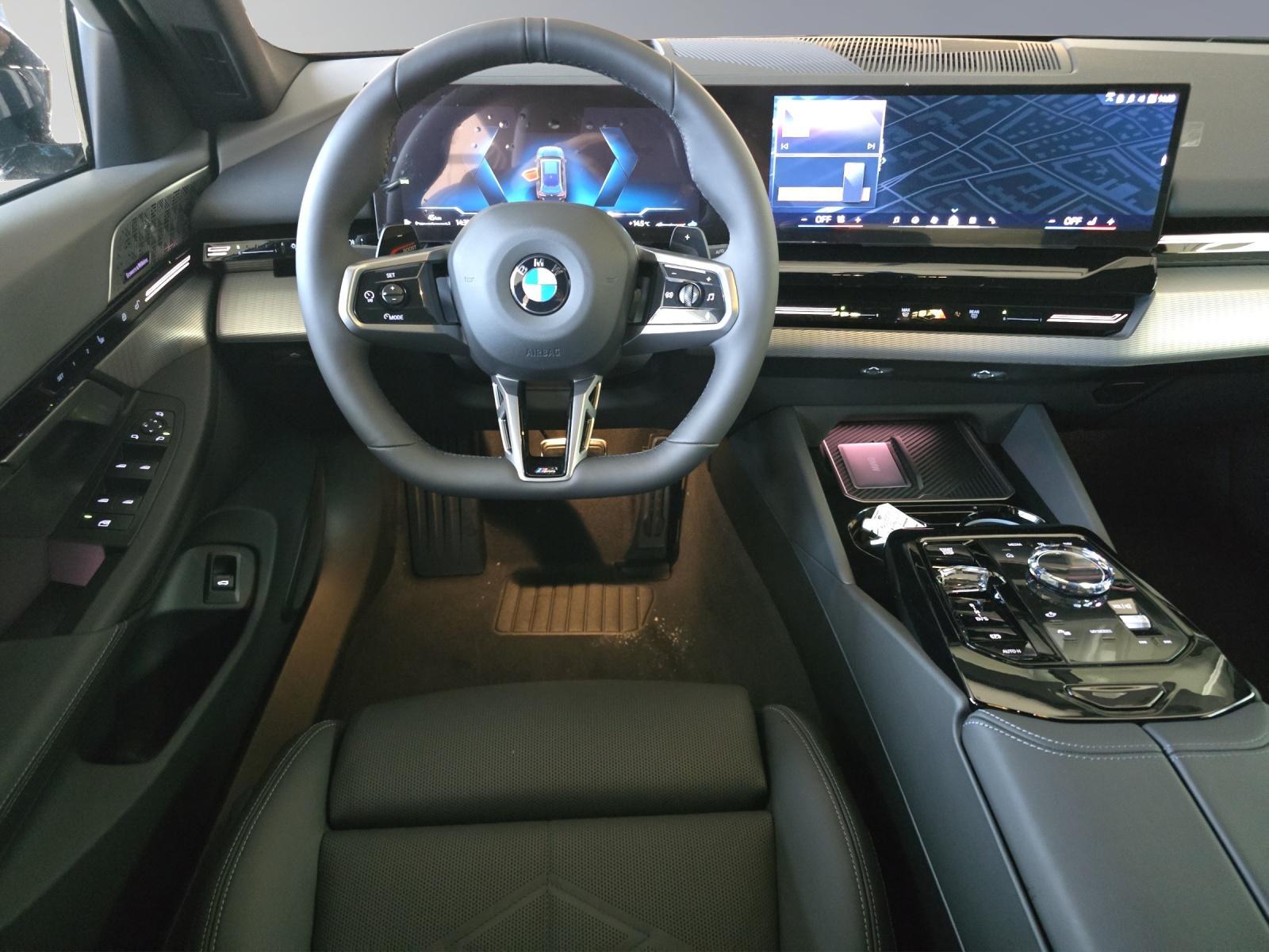 BMW 520d xDrive 48V Touring M Sport Pro Steptronic-image-6