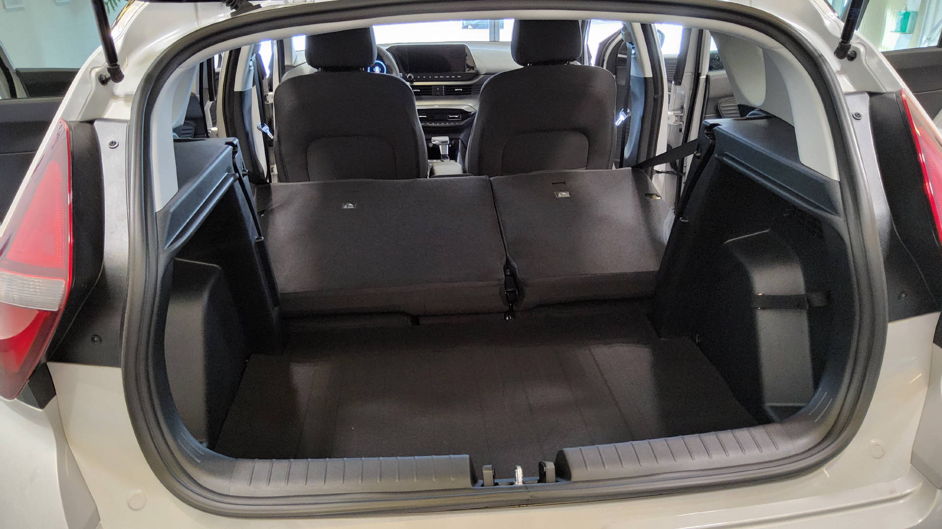 HYUNDAI Bayon 1.0 T-GDi Amplia-image-9